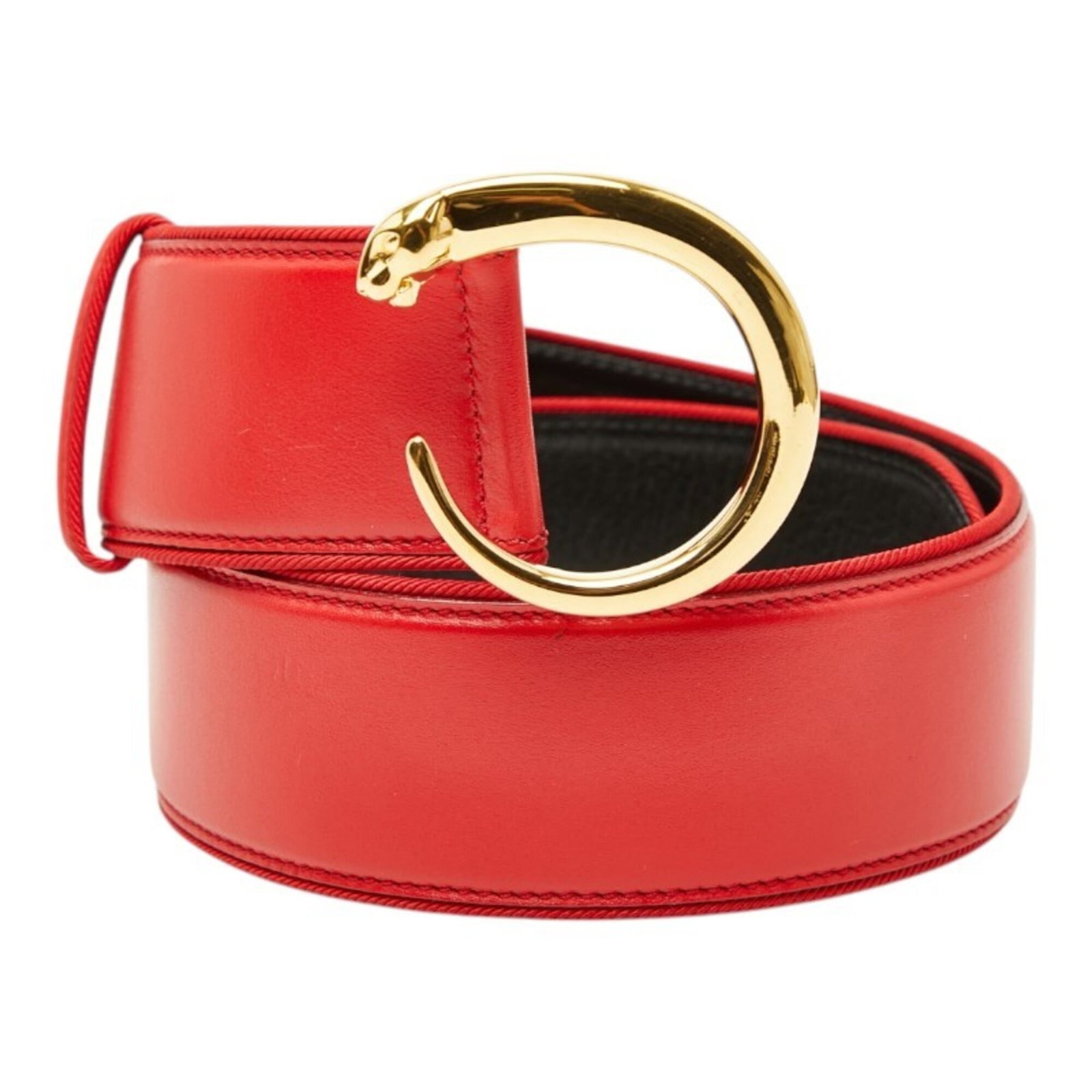 Standard Belt Cartier: Standard Belt Cartier Standard Belt Cartier features a striking red leather strap, measuring 79cm in length, showcasing a classic design. The belt's material and color make it a bold and eye-catching