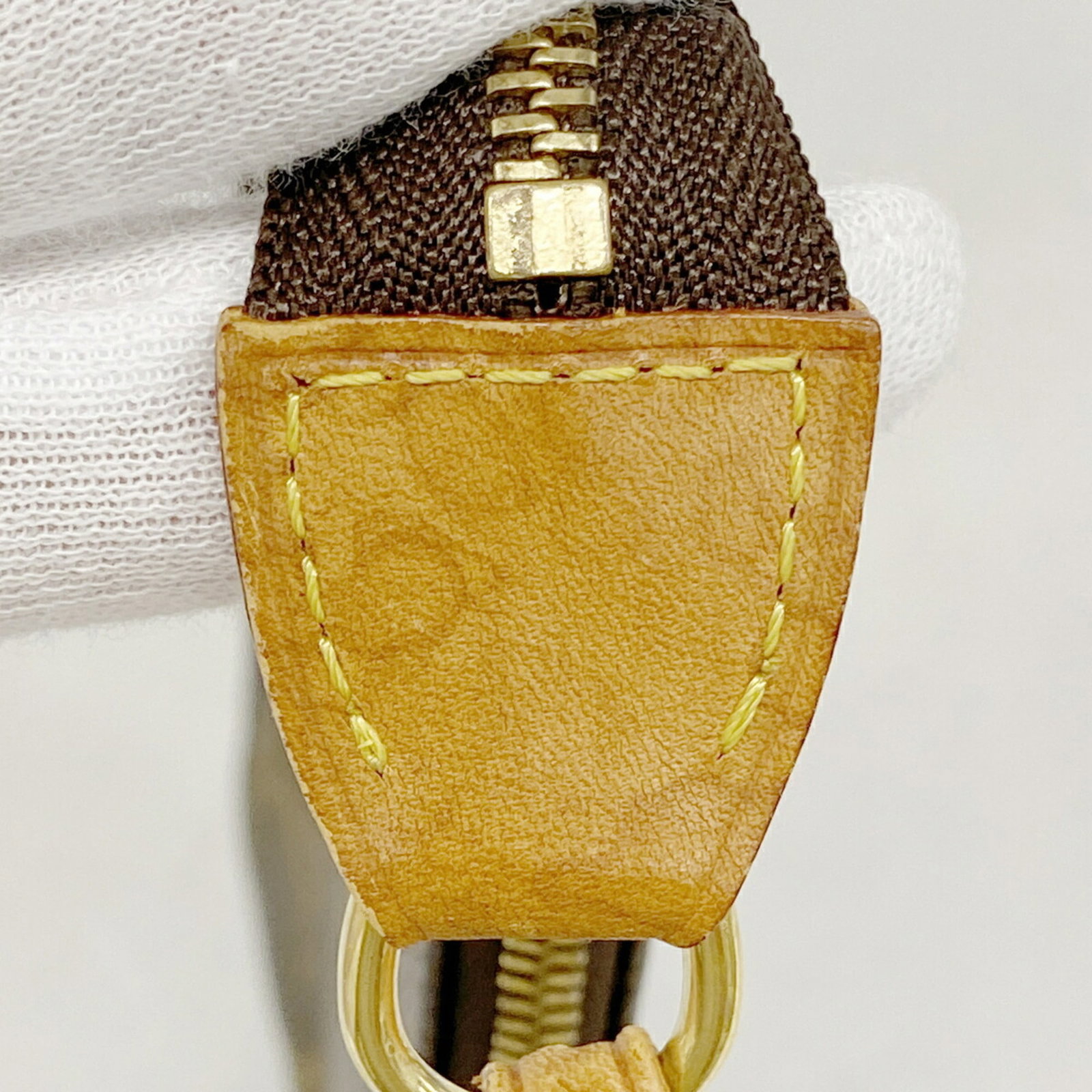 Louis Vuitton Pouch - 11