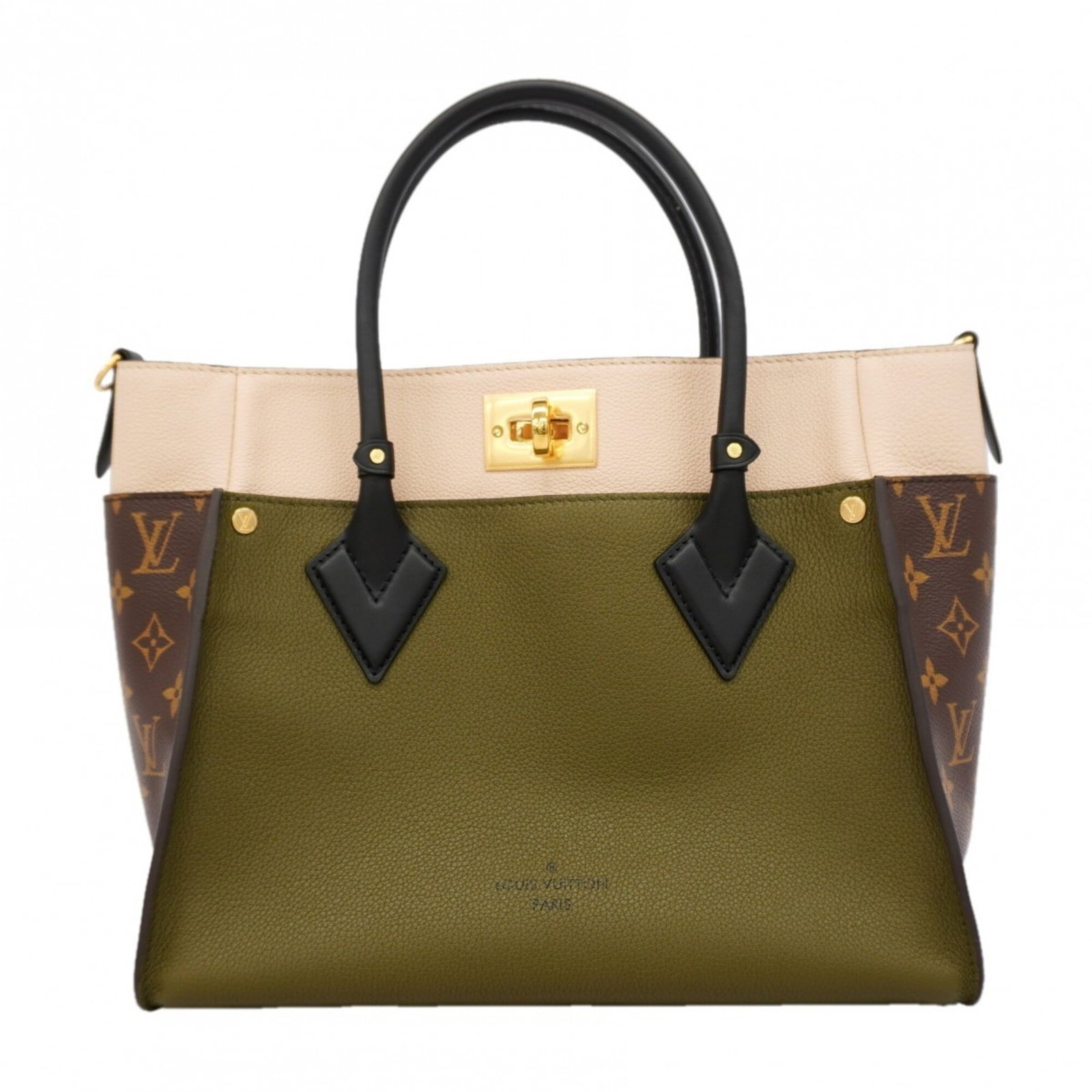 Handbag Louis Vuitton: Handbag Louis Vuitton Louis Vuitton's iconic design is showcased in this stylish handbag, featuring a signature monogram pattern and a classic shape that exudes timeless elegance. Measuring 25cm x
