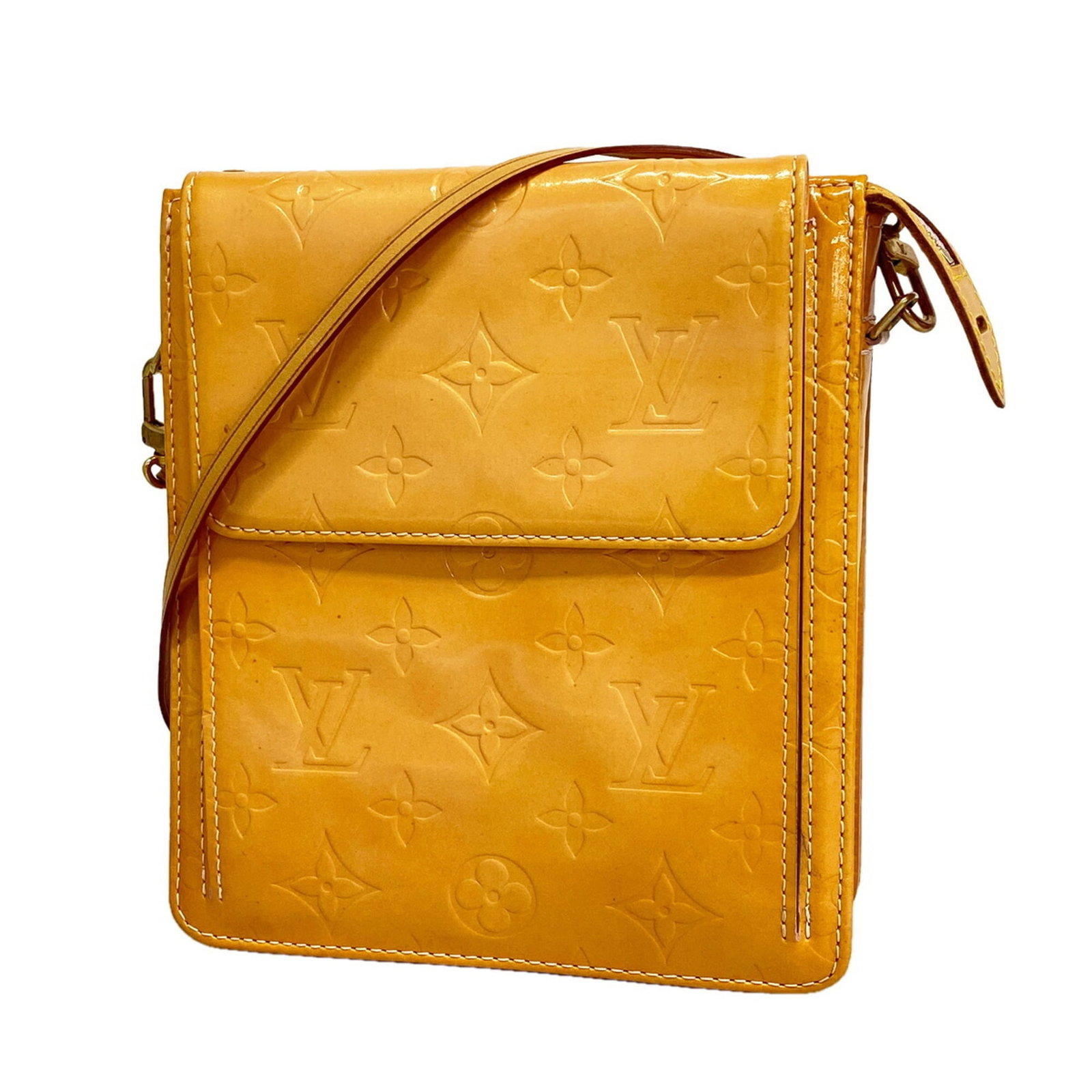 Shoulder Bag by Louis Vuitton: Shoulder Bag by Louis Vuitton Rose-colored Louis Vuitton shoulder bag with a compact size of 18.5cm x 16.5cm x 5cm, making it a practical and stylish accessory for daily use. This iconic bag features