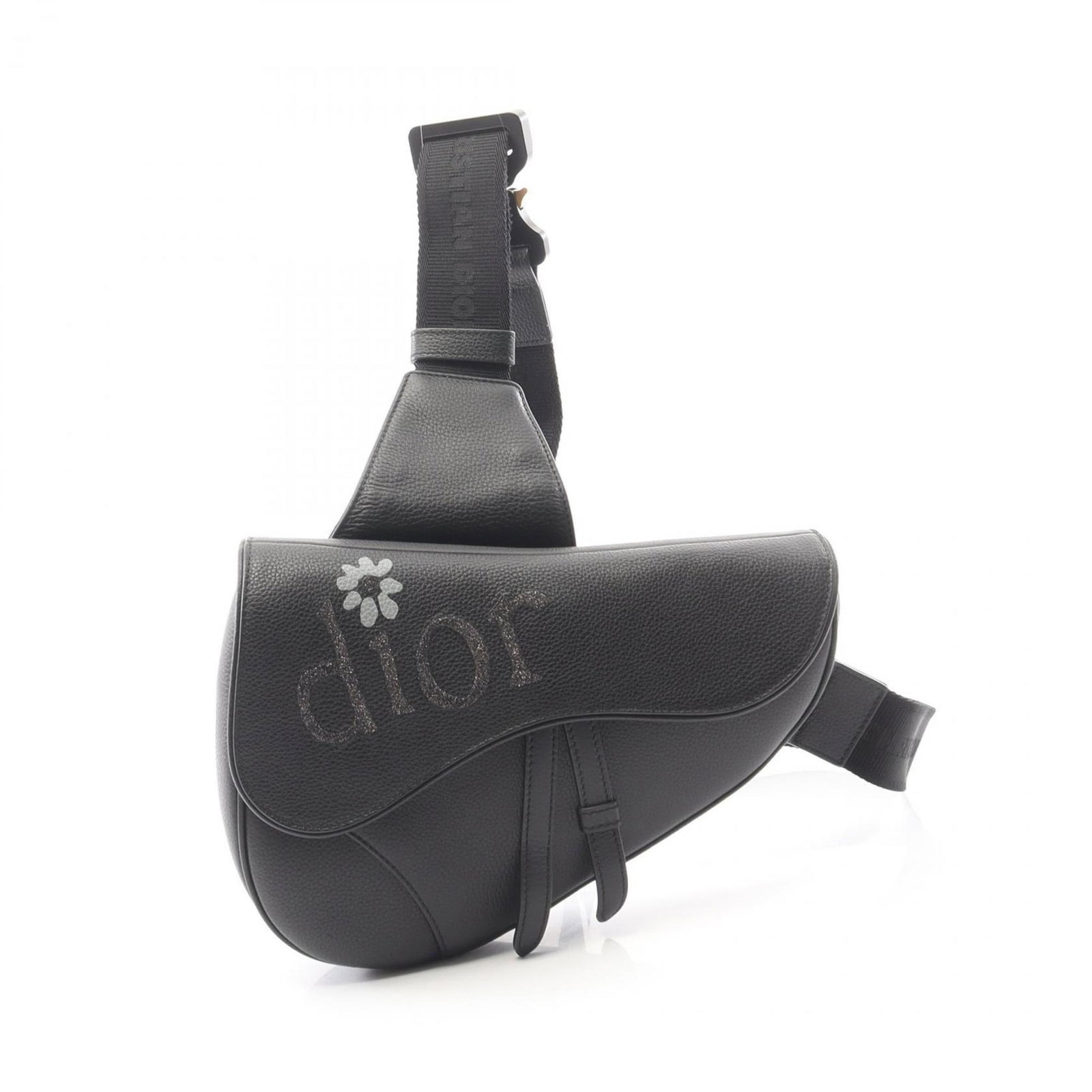 Handbag Leather Saddle Christian Dior Pack Fanny: Handbag Leather Saddle Christian Dior Pack Fanny Black leather saddle bag from Christian Dior, measuring 17cm x 27cm x 4cm, with a classic fanny pack design. This stylish and compact bag features