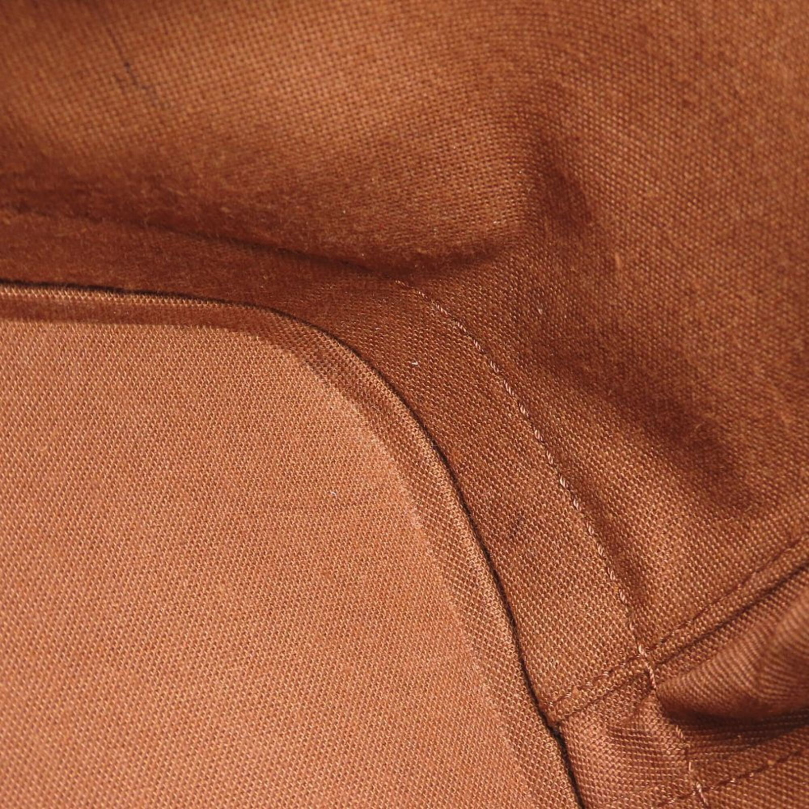 Louis Vuitton Monogram Handbag - 11