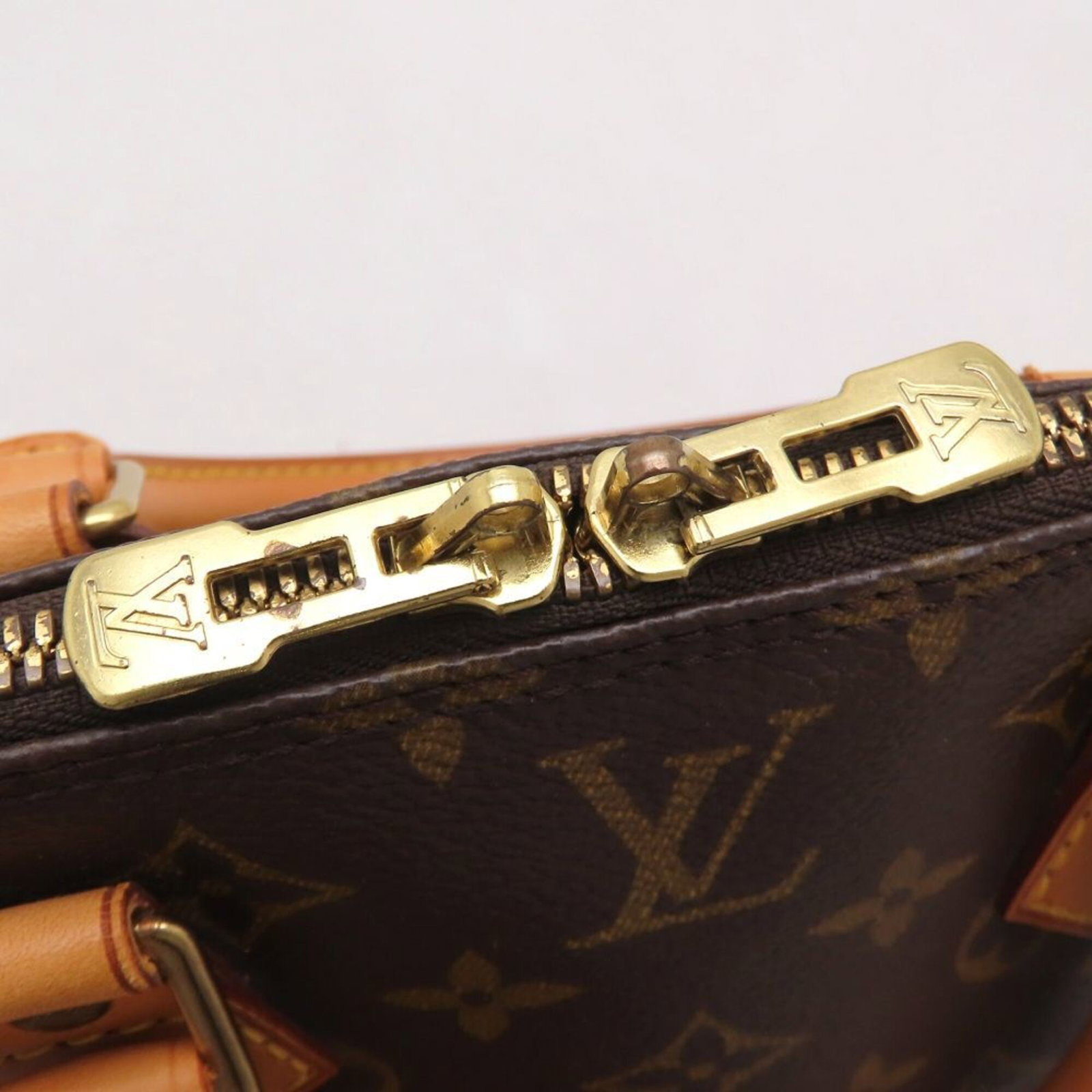 Louis Vuitton Monogram Handbag - 13