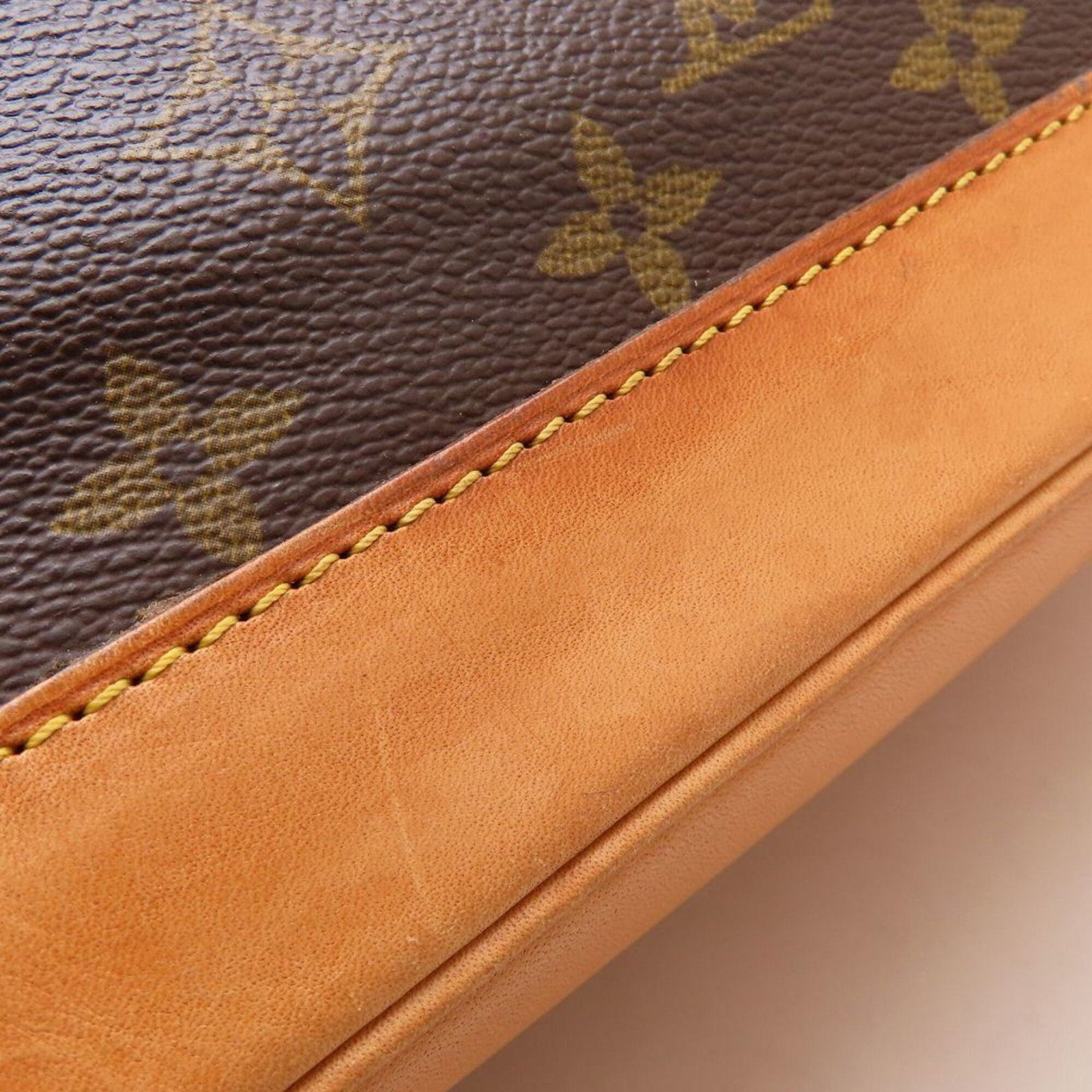 Louis Vuitton Monogram Handbag - 20