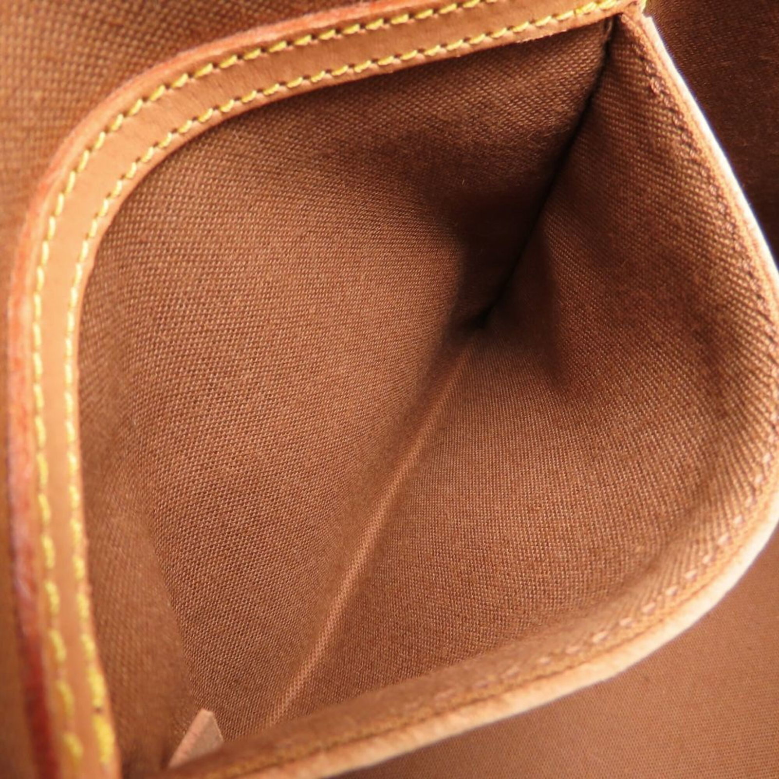 Louis Vuitton Monogram Handbag - 8