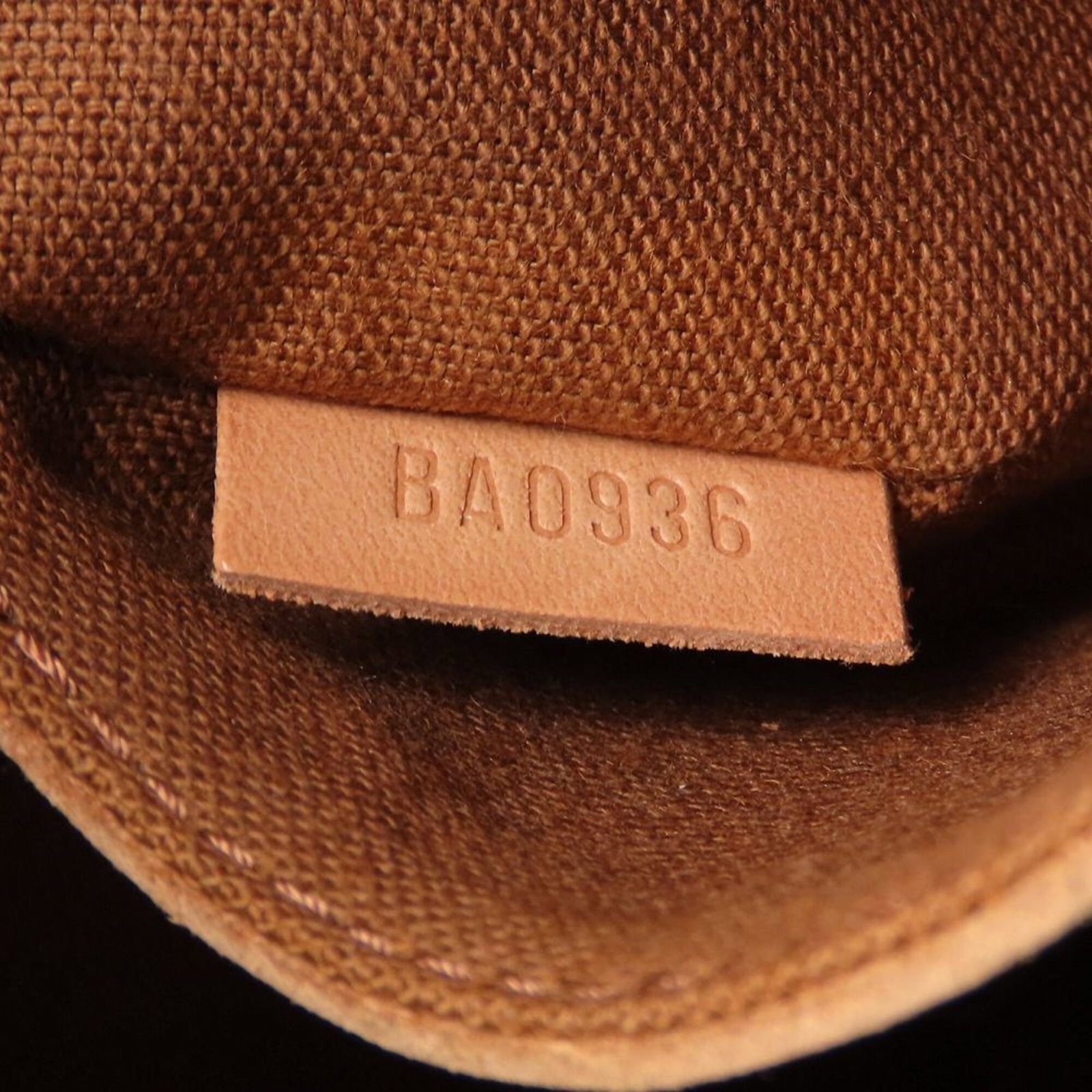 Louis Vuitton Monogram Handbag - 9