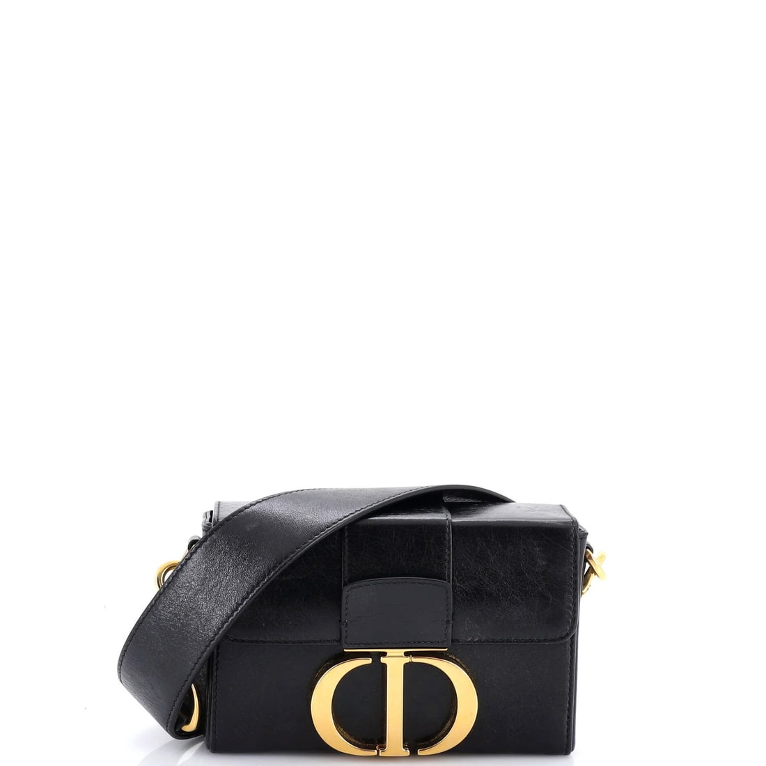 Christian Dior Box Bag Montaigne Leather: Christian Dior Box Bag Montaigne Leather The Christian Dior Box Bag Montaigne Leather is a sleek and sophisticated cross body bag. Made from high-quality Montaigne leather, this bag features a