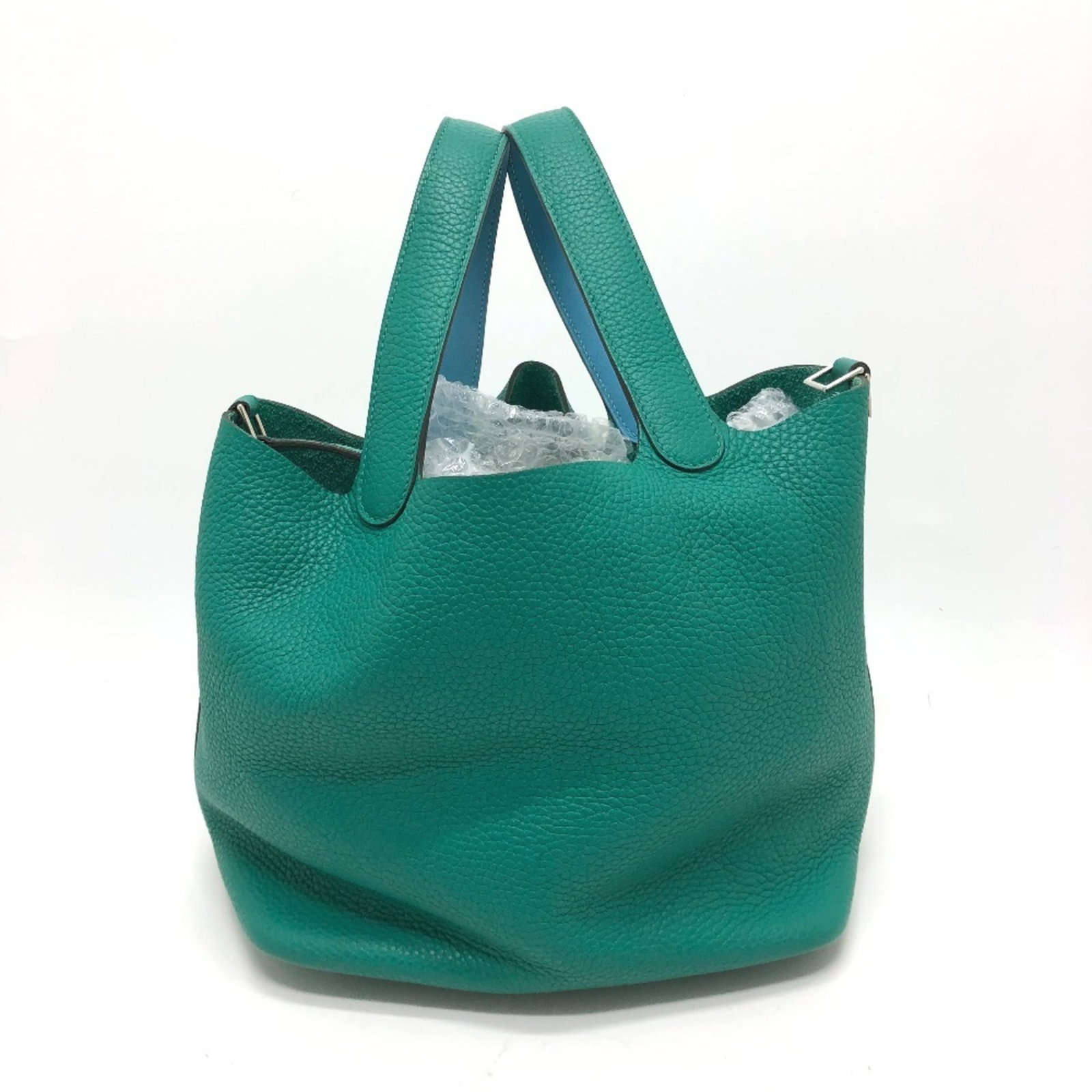 Clemence Leather Handbag Taurillon Hermes: Clemence Leather Handbag Taurillon Hermes Clemence leather handbag from the Hermes Picotin line, featuring a striking green color and silver hardware. This 21cm x 22cm x 17.5cm handbag comes with a