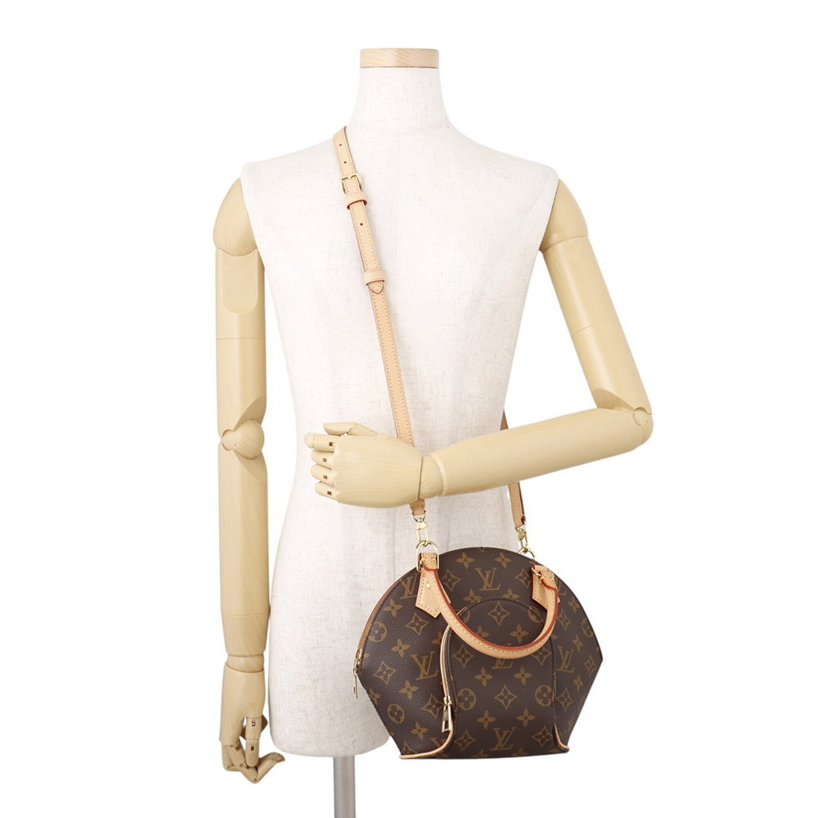 Louis Vuitton Monogram Handbag - 5