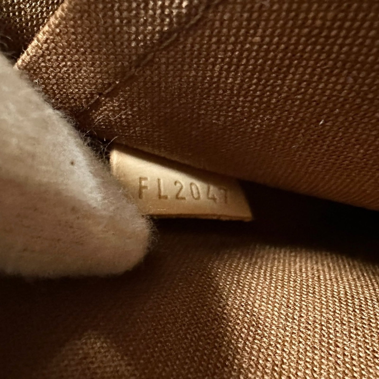 Louis Vuitton Monogram Tote - 19