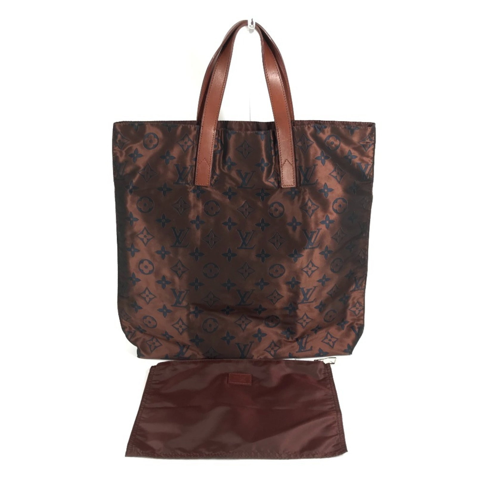 Louis Vuitton Tote Leather Nylon Bag: Louis Vuitton Tote Leather Nylon Bag Brown Louis Vuitton Tote Leather Nylon Bag, 40.5cm x 42.5cm x 7cm, features a combination of leather and nylon materials, characteristic of the brand's signature