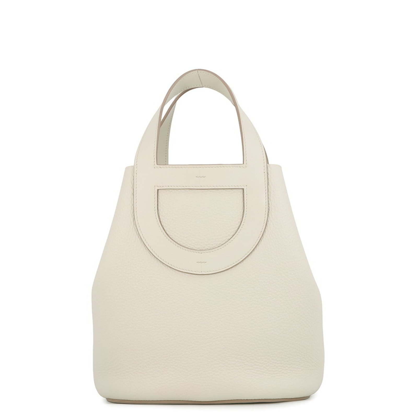 Hermes Tote Bag Taurillon Clemence Leather Swift Leather: Hermes Tote Bag Taurillon Clemence Leather Swift Leather Taurillon clemence leather and swift leather come together in this elegant Hermes tote bag, crafted with a light gray finish. Measuring 25cm x