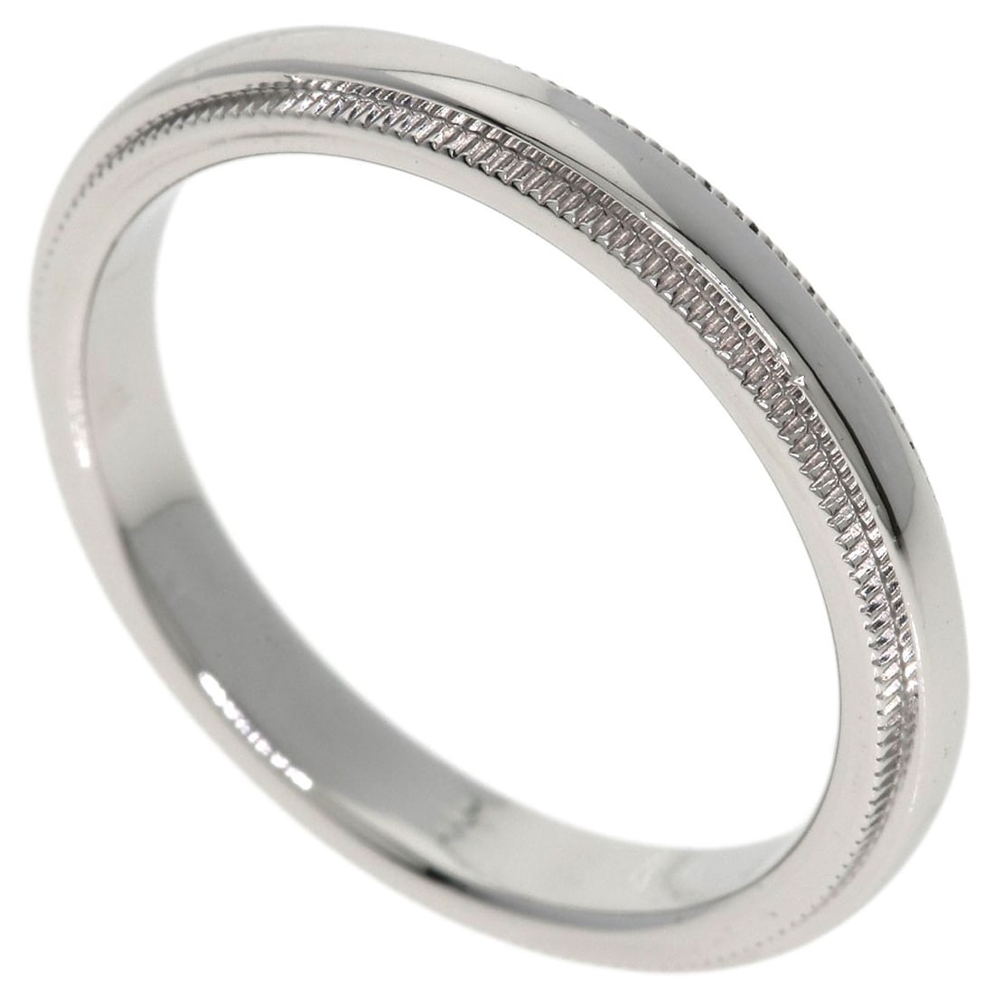 Tiffany&Co. Milgrain Ring Platinum Pt950: Tiffany&Co. Milgrain Ring Platinum Pt950 Platinum Pt950 Tiffany&Co. Milgrain Ring in Silver, featuring a signature, is a stunning piece of jewelry. Made from 950 platinum, this ring boasts a classic