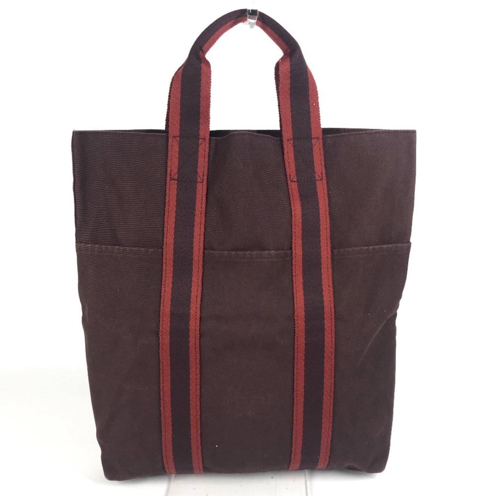 Cotton Handbag Tote Hermes: Cotton Handbag Tote Hermes Cotton Handbag Tote from Hermes, crafted in France, features a classic Bordeaux and Brown color combination. Made from high-quality cotton, this elegant tote measures 38cm