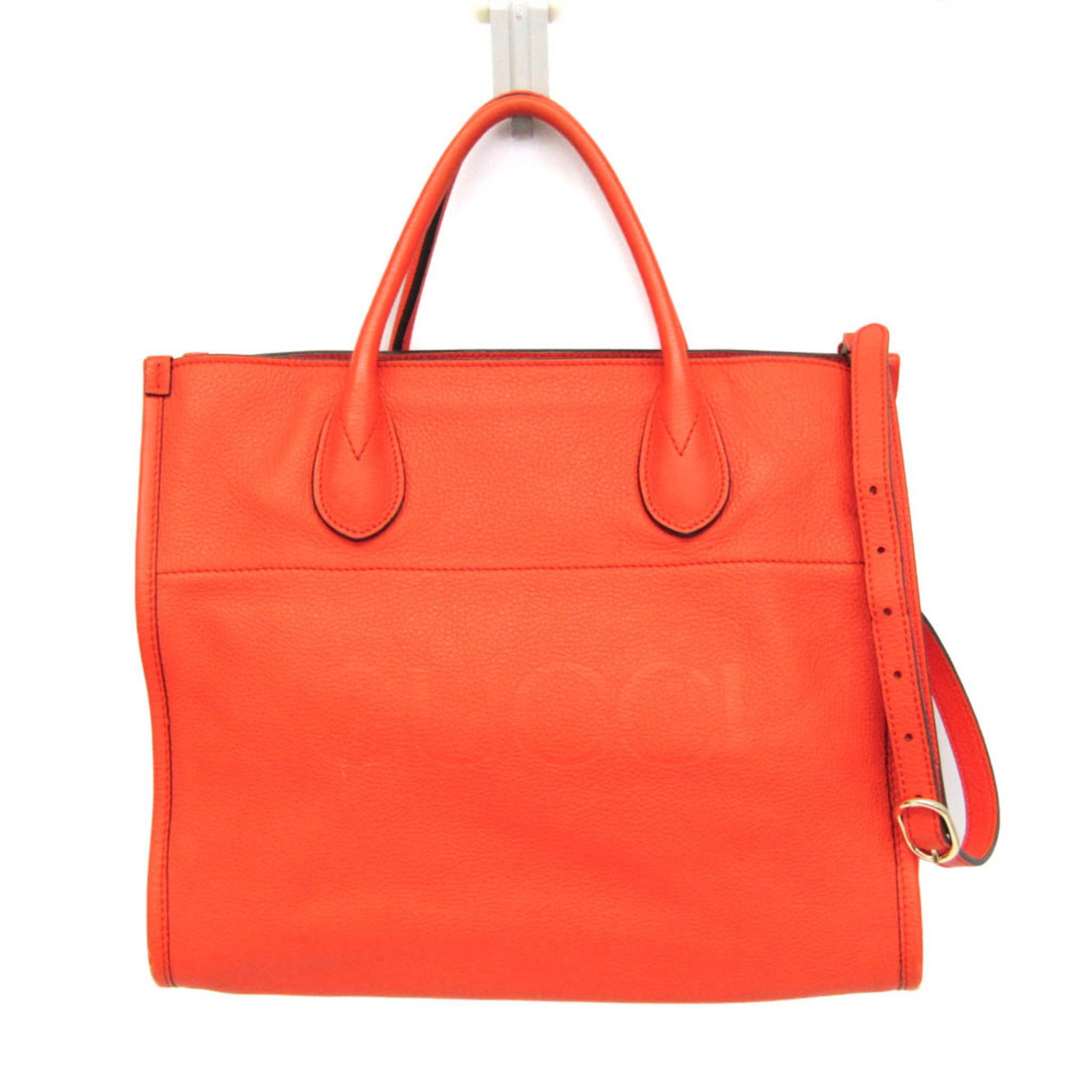 Shoulder Bag Leather Handbag Gucci: Shoulder Bag Leather Handbag Gucci The Gucci Logo Tote 674822 is a stylish shoulder bag crafted from high-quality leather. Its vibrant orange color and sleek design make it a statement piece, while