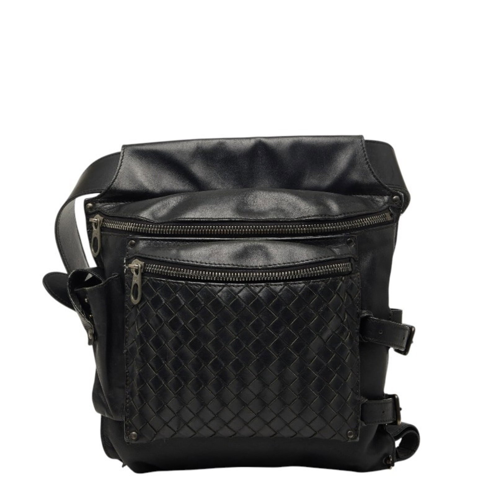 Bag Sling Leather Veneta Bottega: Bag Sling Leather Veneta Bottega Bag Sling Leather Veneta Bottega - A sleek and sophisticated black leather sling bag, measuring 26cm x 22cm x 1cm, perfect for everyday carry. The Bottega Veneta