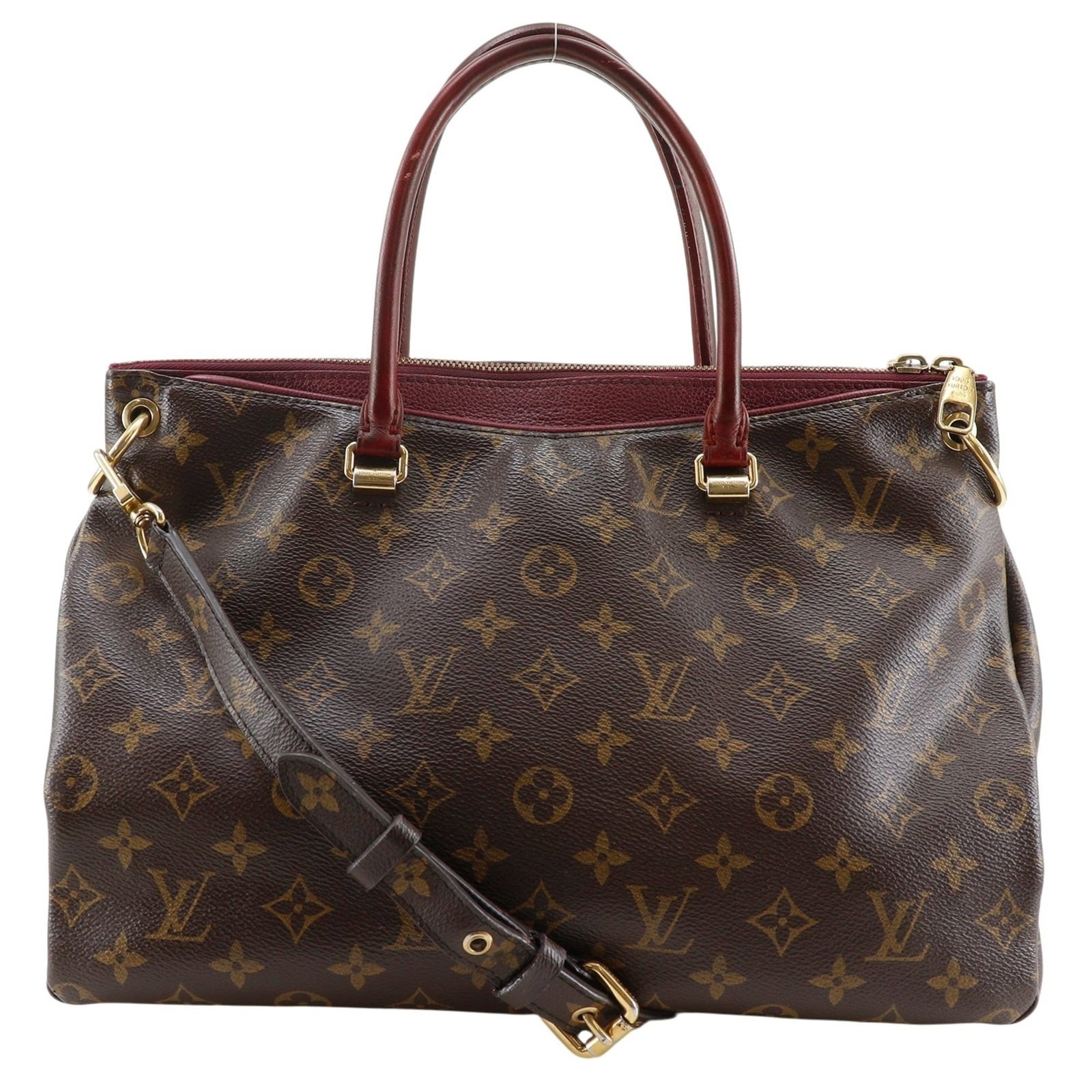 Louis Vuitton Monogram Handbag: Louis Vuitton Monogram Handbag Brown Louis Vuitton Monogram Handbag with classic 24cm x 34cm x 13cm dimensions and 910g weight, featuring iconic monogram pattern and signature style. The bag boasts a 
