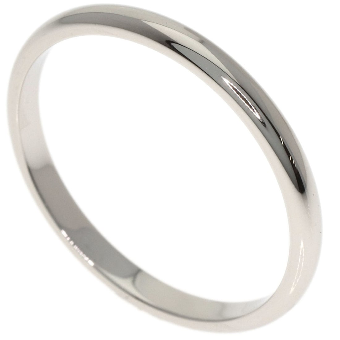 Ring Platinum Pt950 Cartier #54: Ring Platinum Pt950 Cartier #54 Platinum Pt950 Cartier #54 ring features a sleek, silver PT950 design with an open ring closure, showcasing the intricate craftsmanship of Cartier's renowned style. Thi