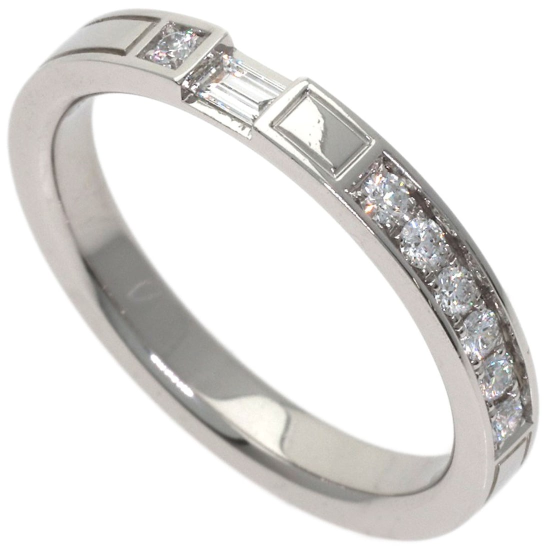 Harry Winston Traffic Accent Band Diamond Ring Platinum Pt950: Harry Winston Traffic Accent Band Diamond Ring Platinum Pt950 The Harry Winston Traffic Accent Band Diamond Ring Platinum Pt950 boasts a striking silver platinum band adorned with a diamond, set in a