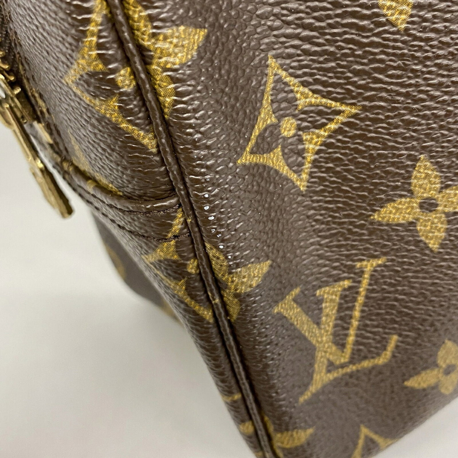 Louis Vuitton Pouch - 6
