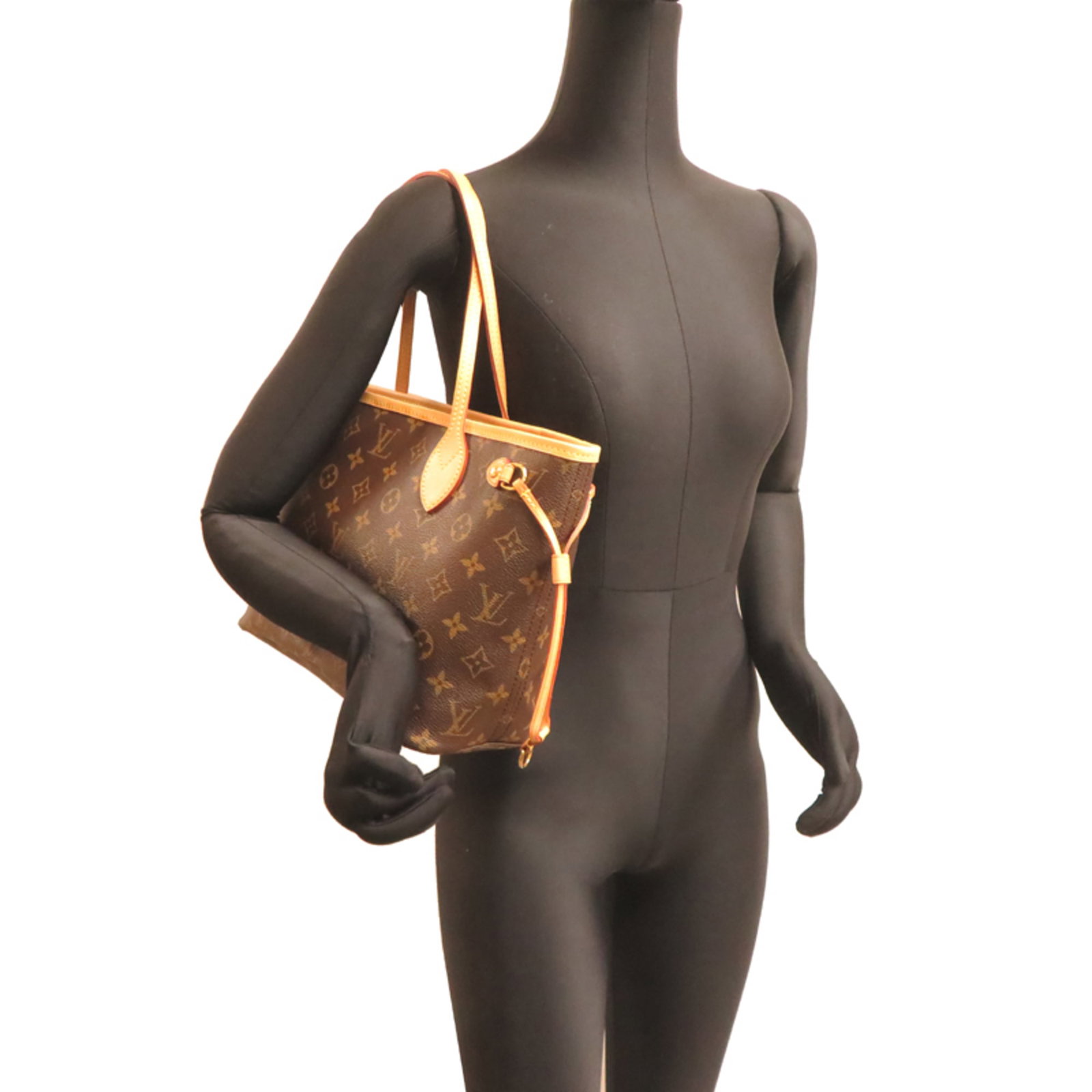 Louis Vuitton Monogram Tote - 9