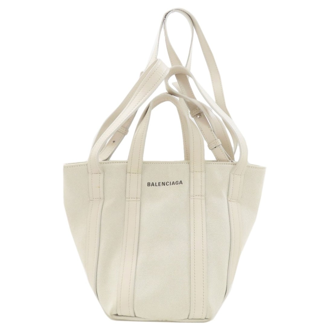 Balenciaga 672793 Everyday Xs North-South 2Way Shoulder Bag Canvas: Balenciaga 672793 Everyday Xs North-South 2Way Shoulder Bag Canvas White canvas Balenciaga Everyday Xs North-South 2Way shoulder bag with a classic design. This bag features a 2-way shoulder strap