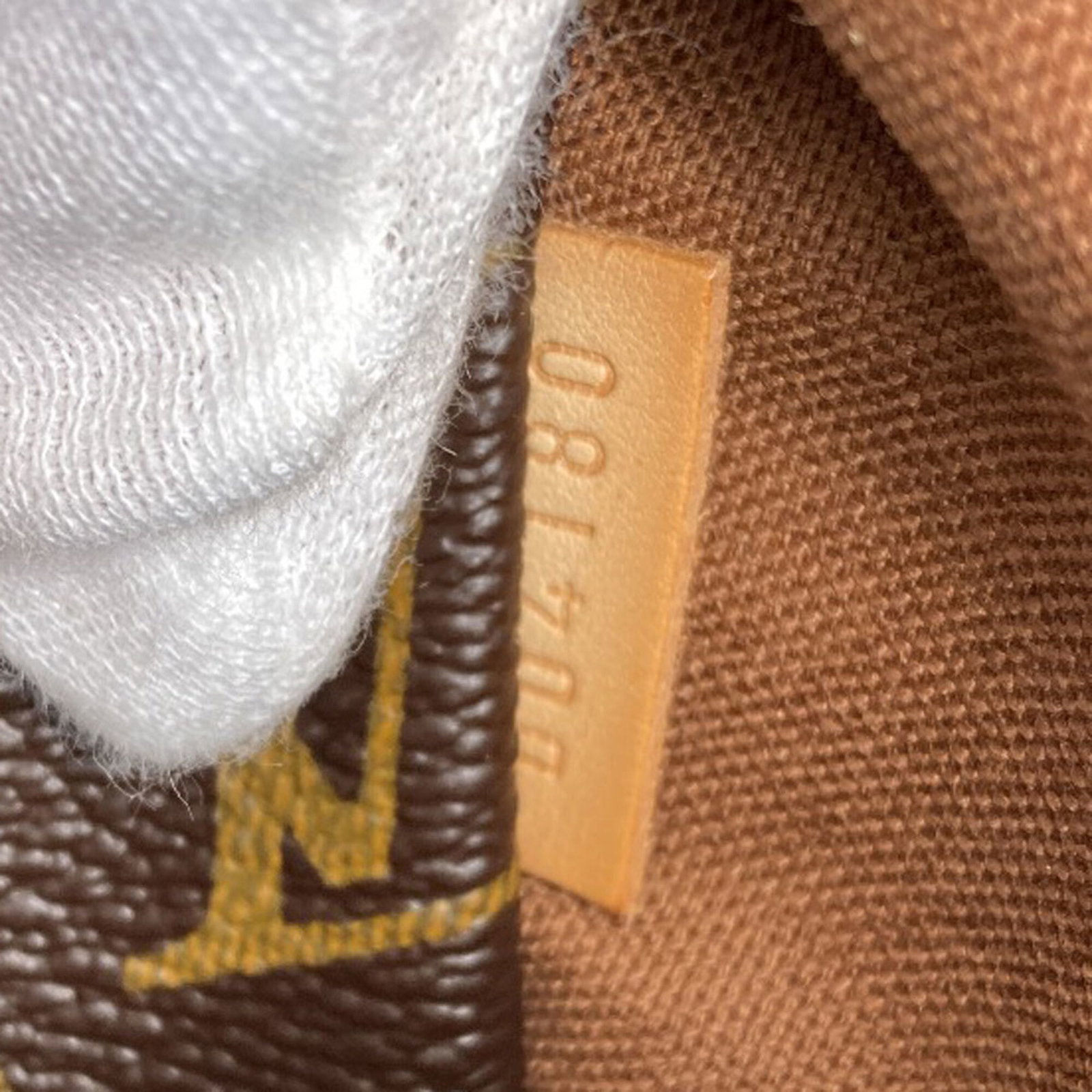 Louis Vuitton Monogram Tote - 7