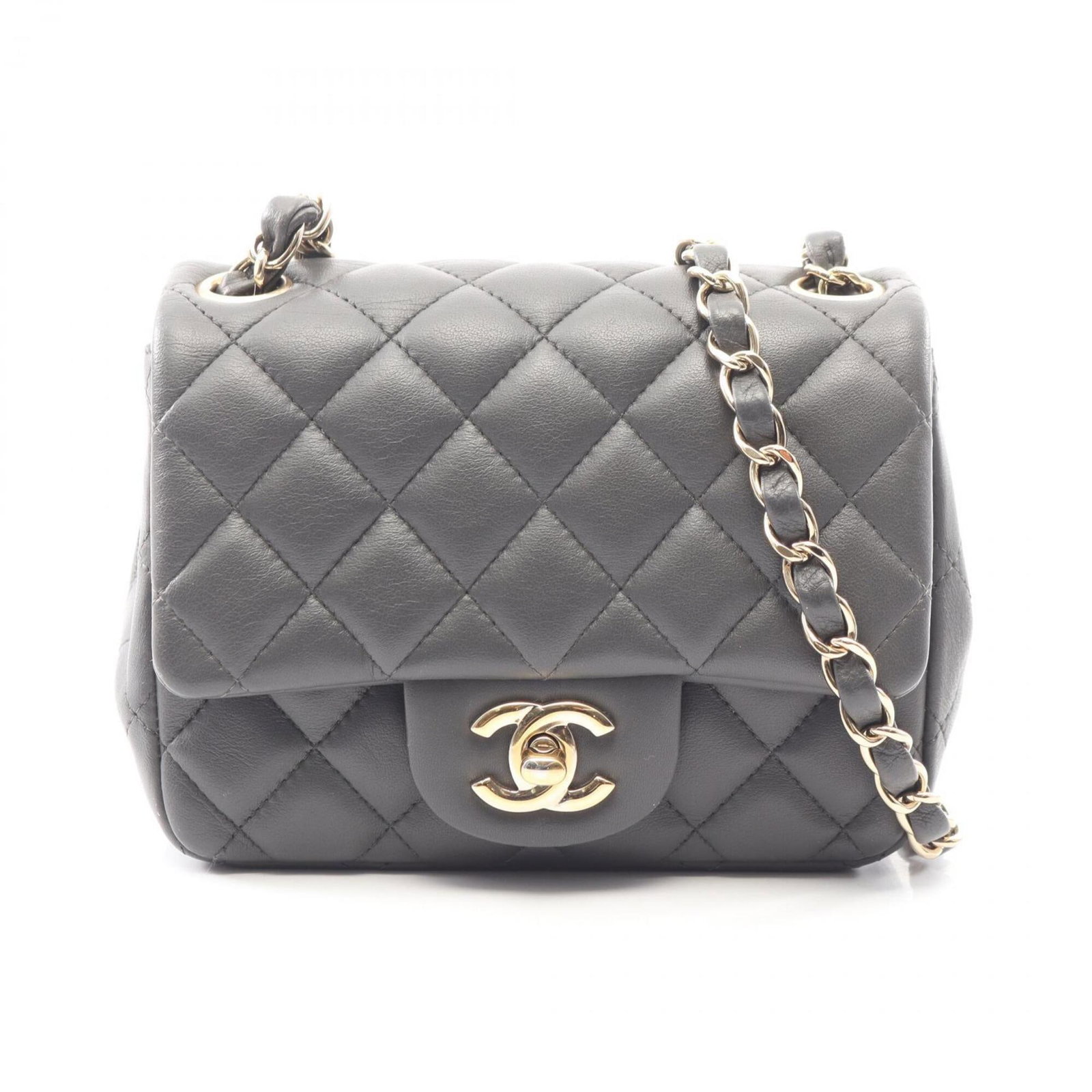 Shoulder Bag Leather Handbag Chanel: Shoulder Bag Leather Handbag Chanel The Chanel MPN A35200 shoulder bag is crafted from luxurious lambskin leather in a timeless gray hue, adorned with elegant gold hardware. Measuring 13cm x 17cm x 8c