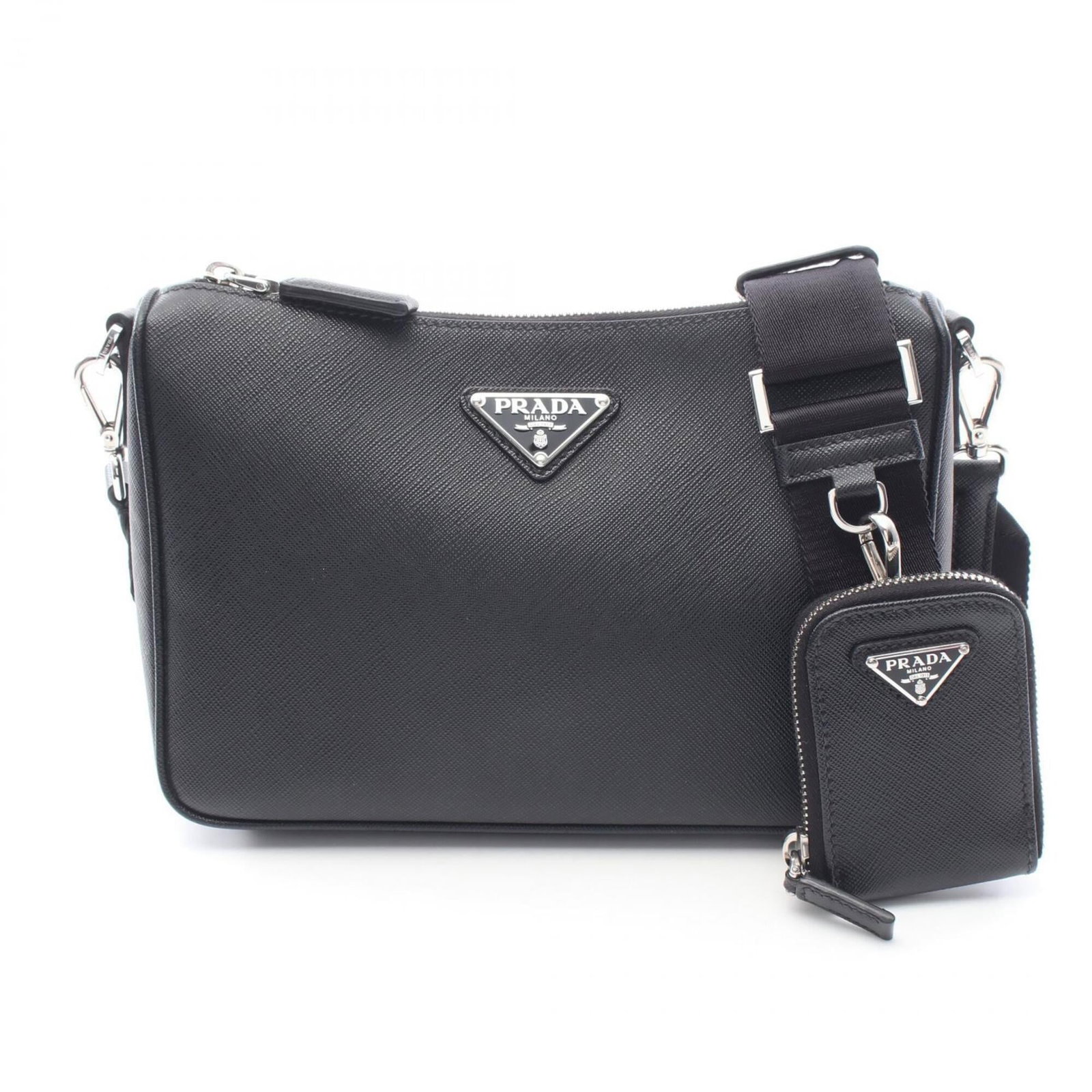 Shoulder Bag Weekend Leather Pouch Handbag Prada: Shoulder Bag Weekend Leather Pouch Handbag Prada Saffiano leather shoulder bag with a sleek design, measuring 16.5cm x 23.5cm x 5.5cm, features a classic weekend style perfect for carrying essentials.