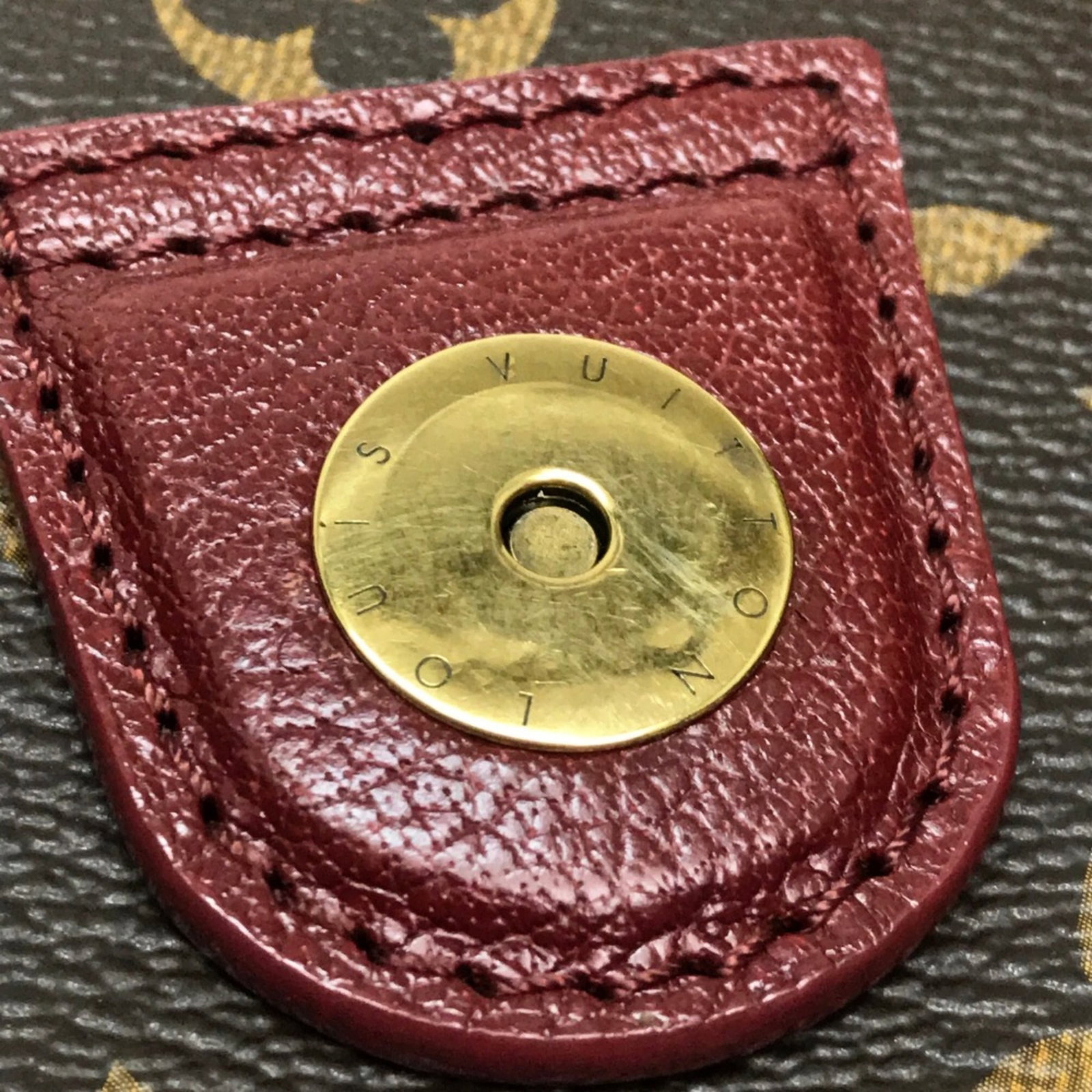 Louis Vuitton Handbag - 9
