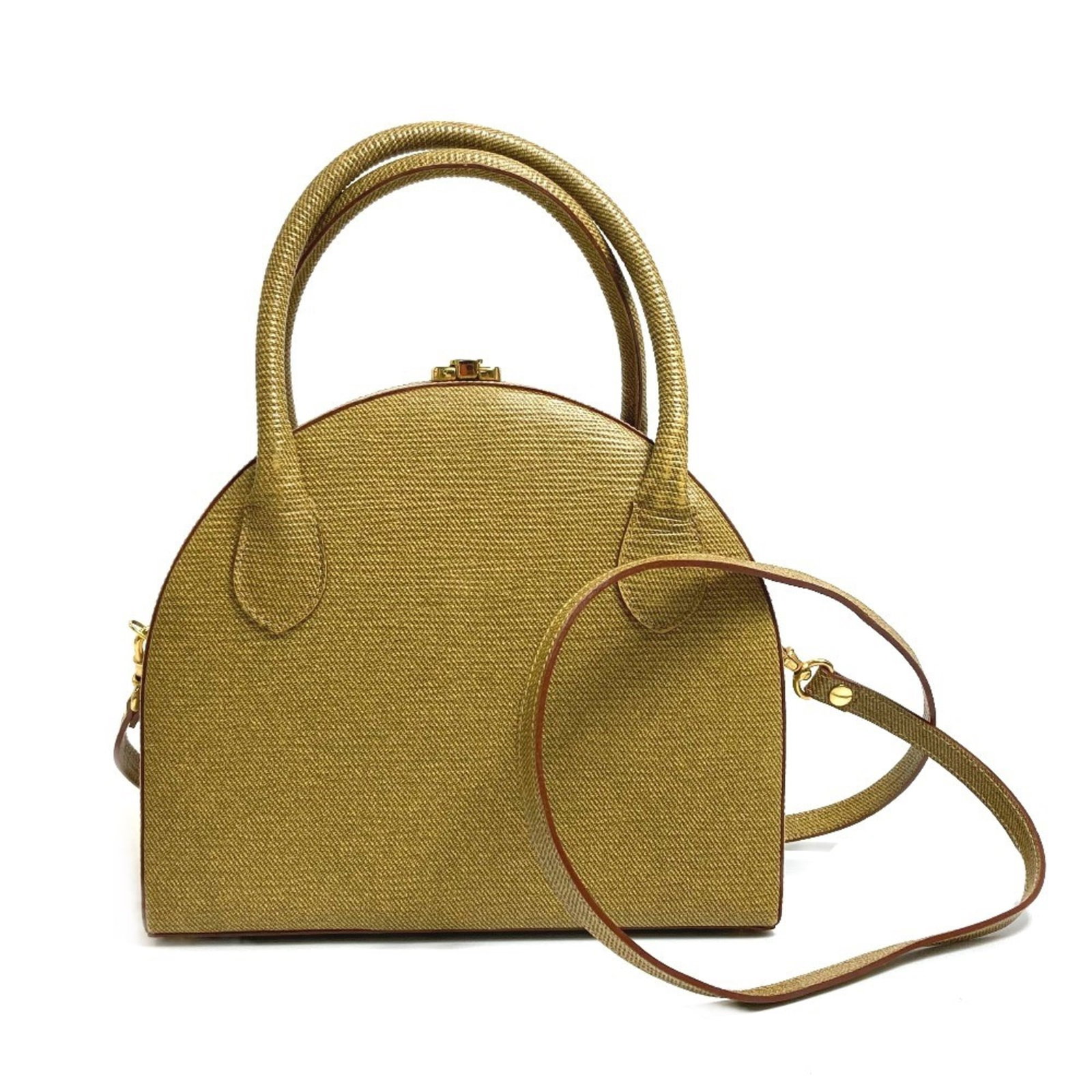 Handbag Leather Fendi: Handbag Leather Fendi Fendi handbag made from high-quality leather, featuring a classic design with a beige color. Measuring 19cm x 21.5cm x 8cm, this stylish bag has a shoulder strap that reaches
