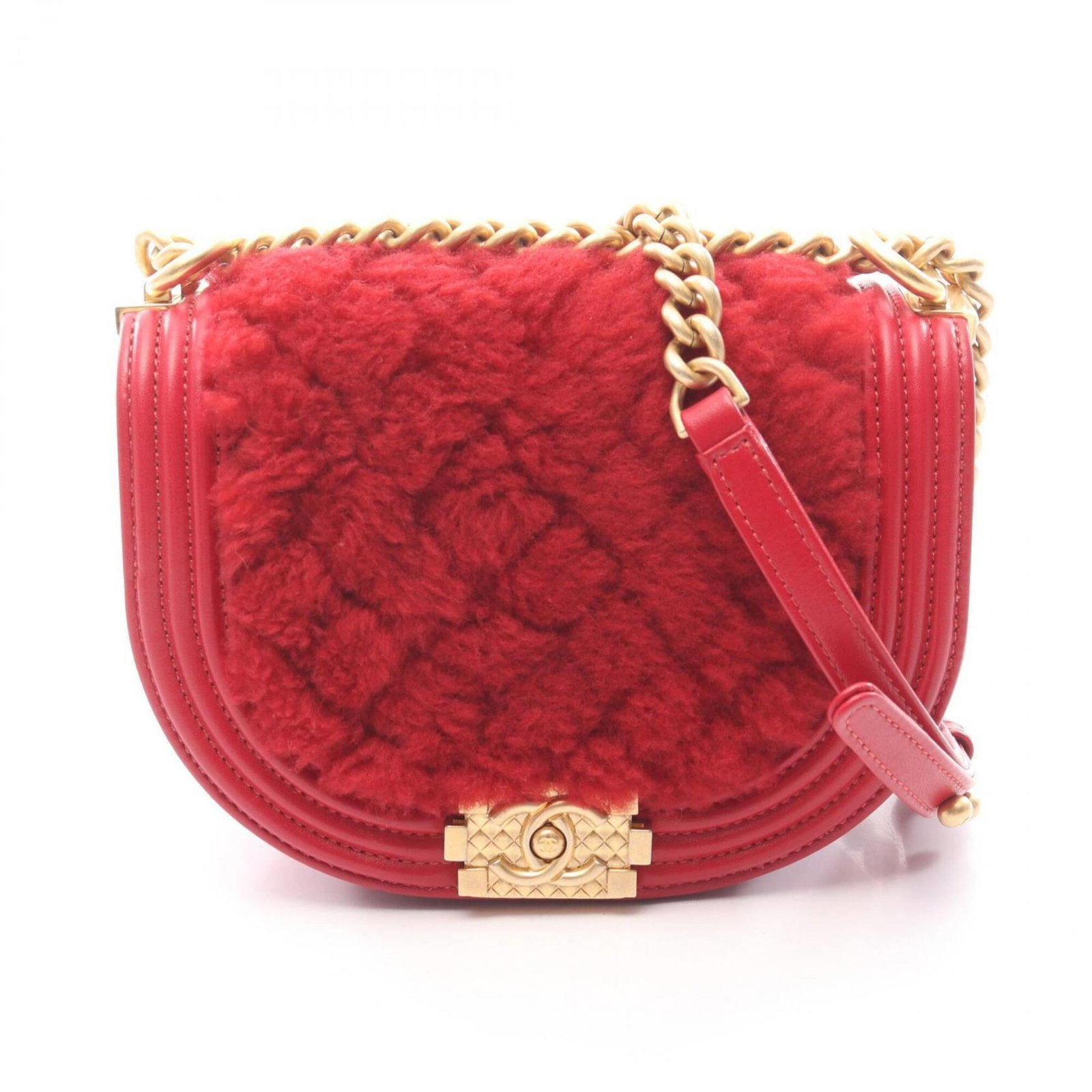 Shoulder Bag Leather Handbag Chanel: Shoulder Bag Leather Handbag Chanel Red leather shoulder bag with gold hardware from Chanel, measuring 13cm x 18cm x 5cm. This stylish handbag boasts a classic design and premium leather construction.
