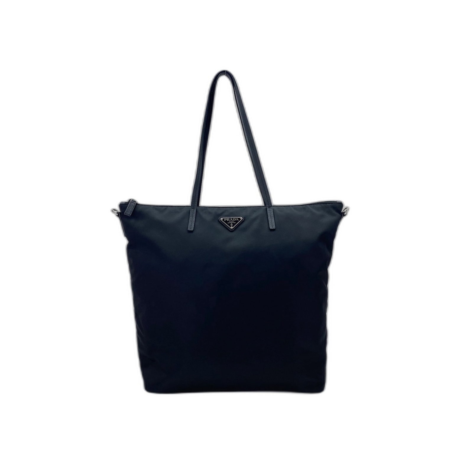 Tote Bag Nylon Prada: Tote Bag Nylon Prada Tote bag made from high-quality nylon, this Prada tote features a sleek black design with a 26cm drop handle. Measuring 36cm x 33cm x 16cm, it provides a spacious interior for