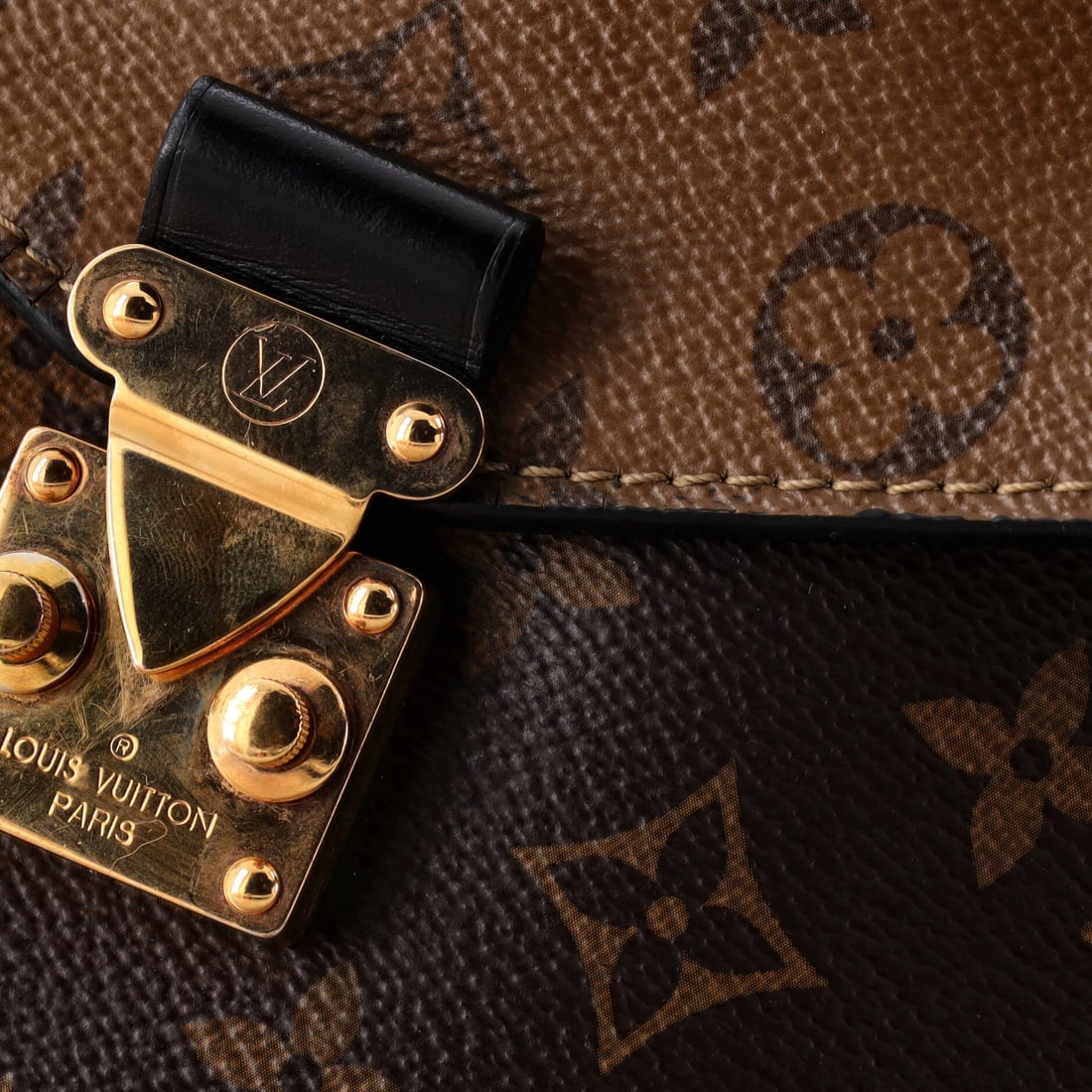 Monogram Reverse Canvas Pochette Louis Vuitton - 6