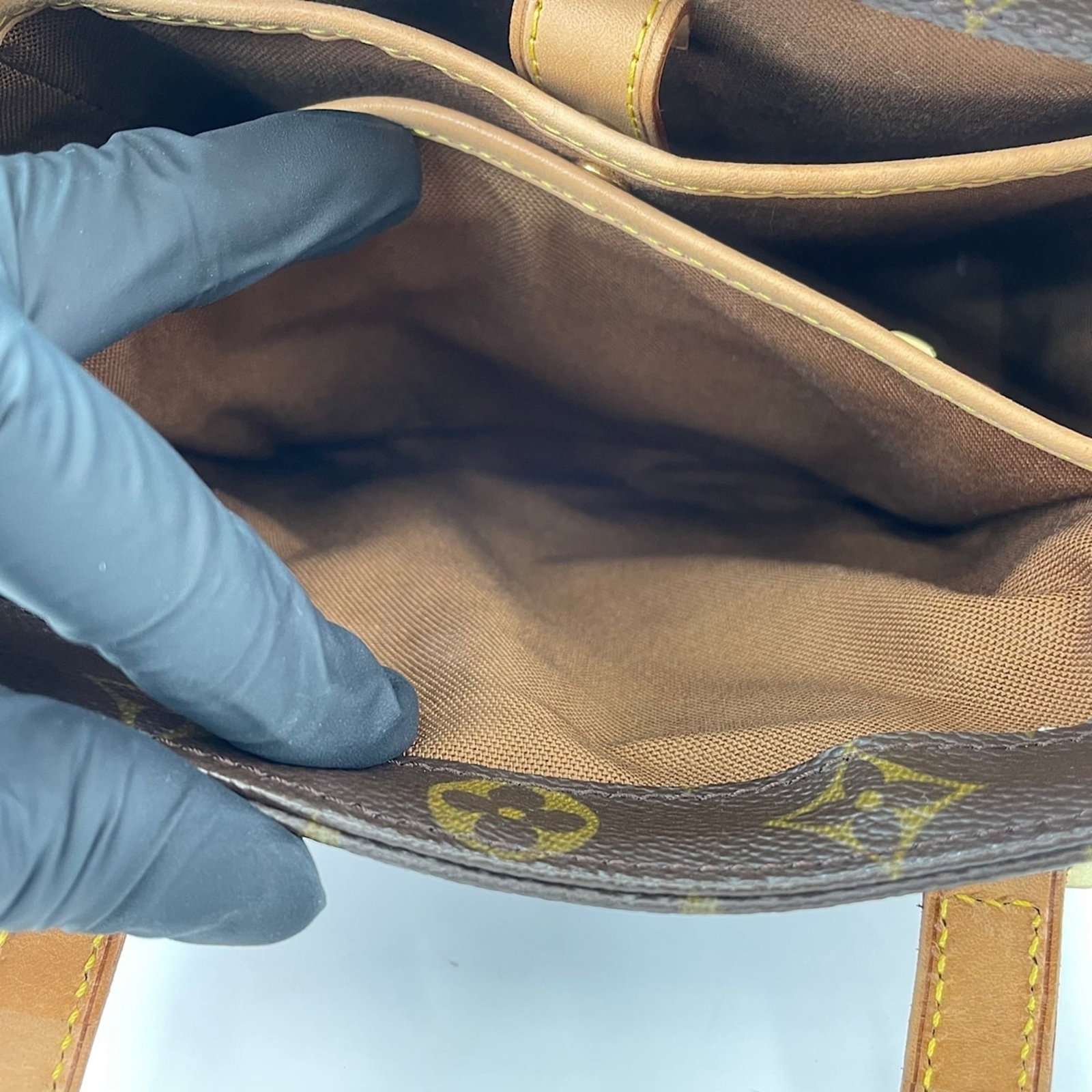 Handbag Louis Vuitton - 14