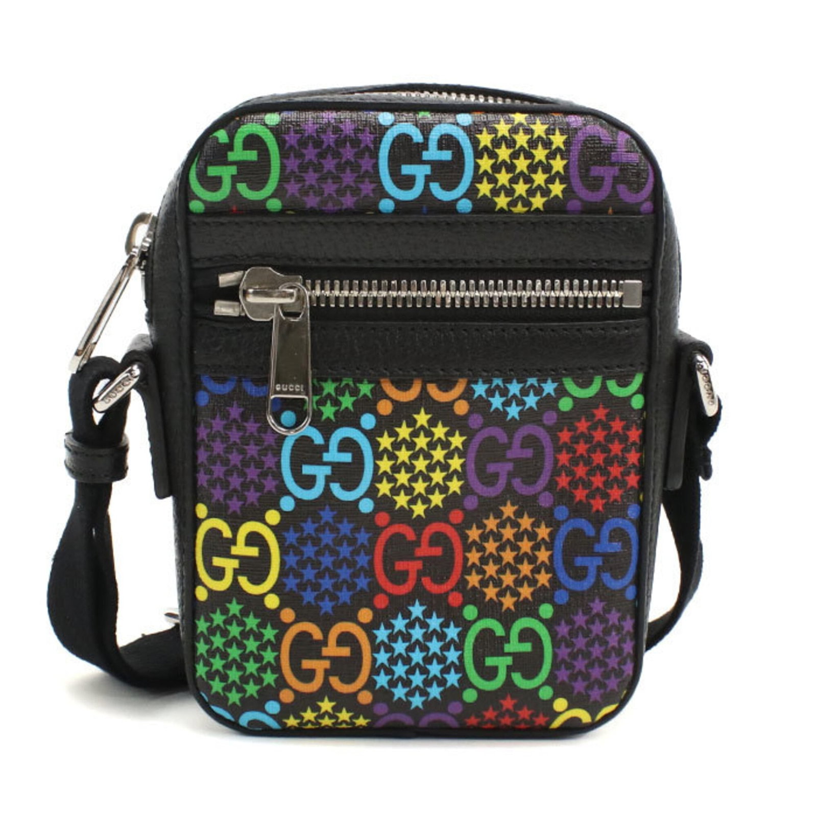 Shoulder Bag Pvc Gucci: Shoulder Bag Pvc Gucci This Gucci shoulder bag is made from PVC and features a sleek black design with silver hardware. Measuring 17.5cm x 12.5cm x 5cm, it has a compact size that fits perfectly in
