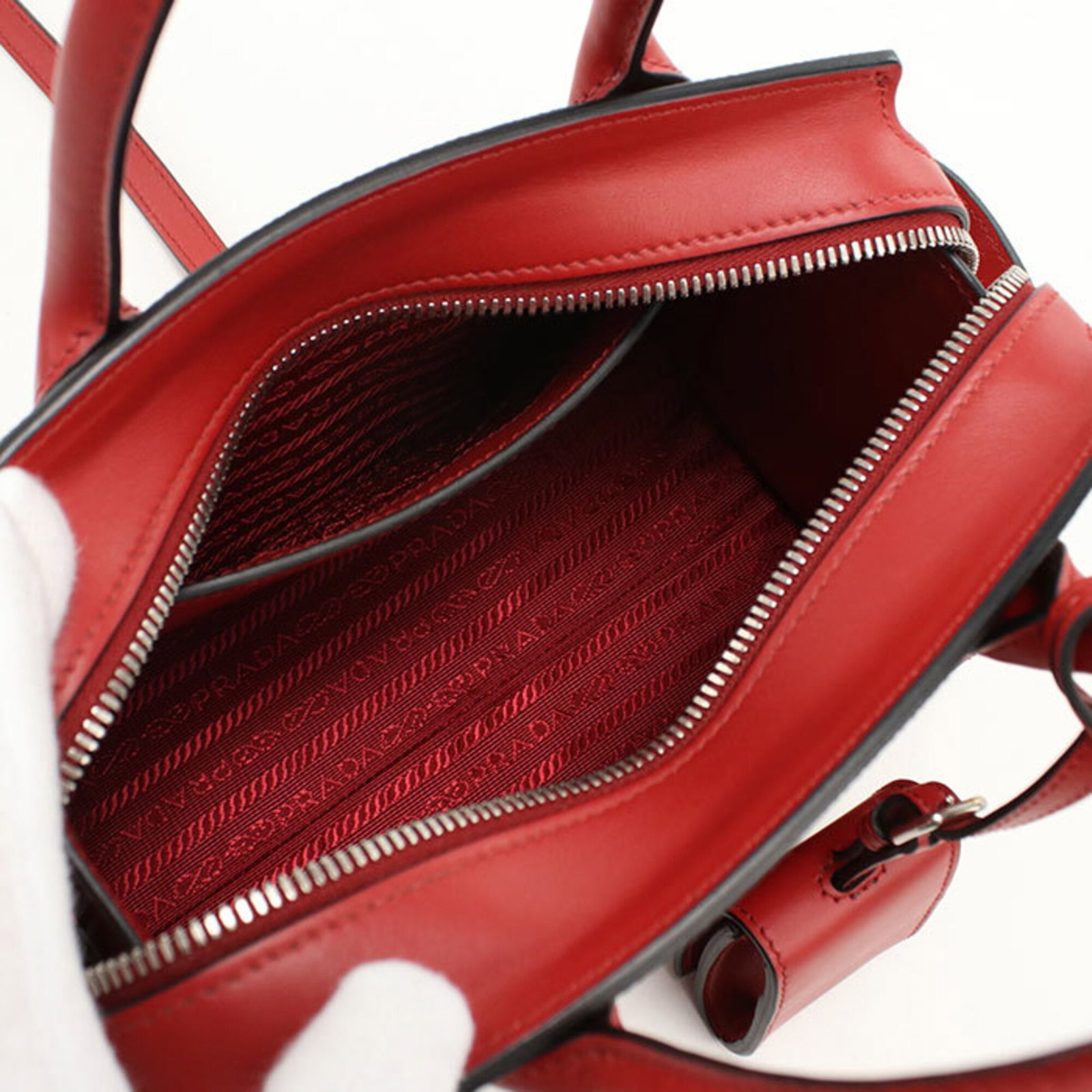 Handbag Leather Prada - 3