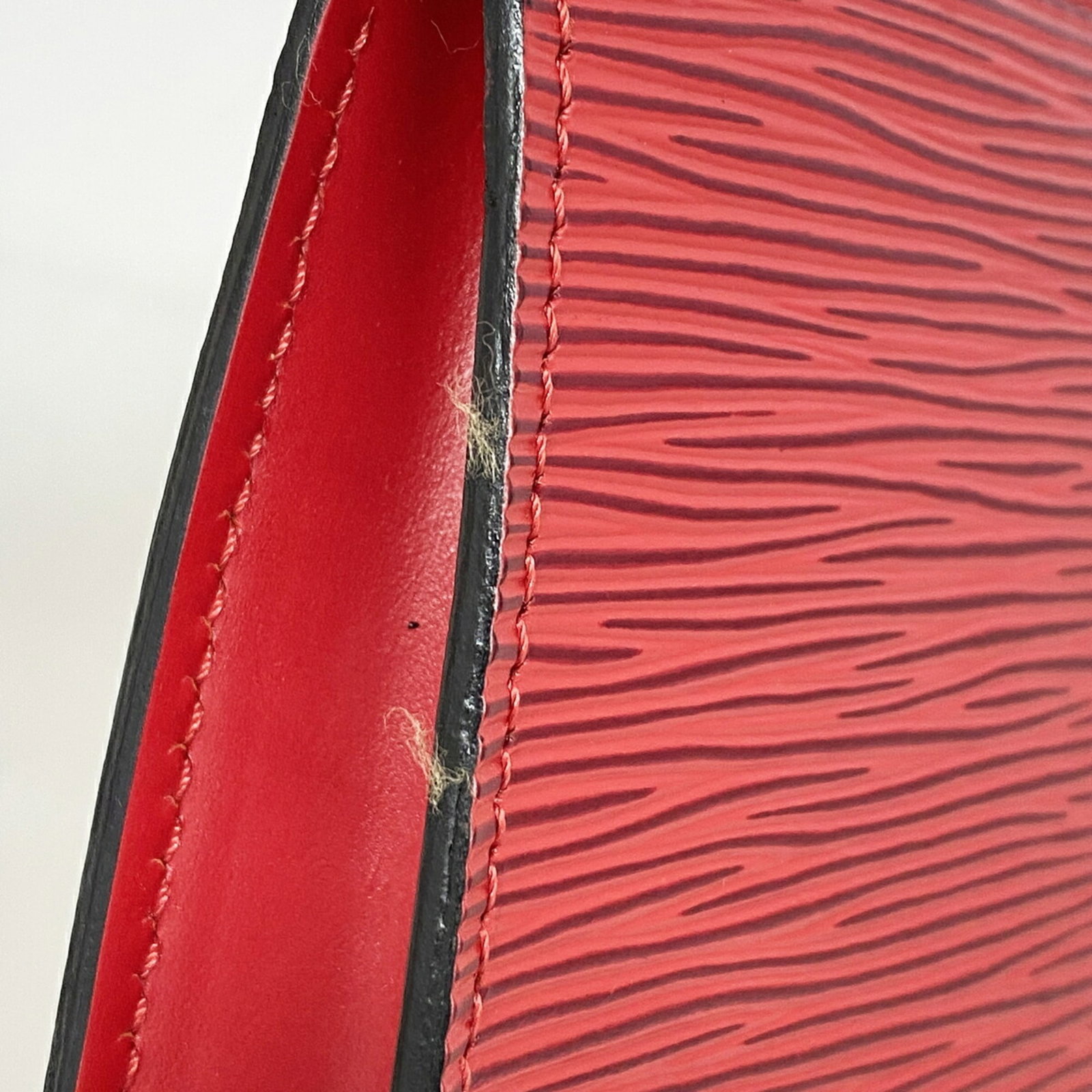 Louis Vuitton Pouch - 6
