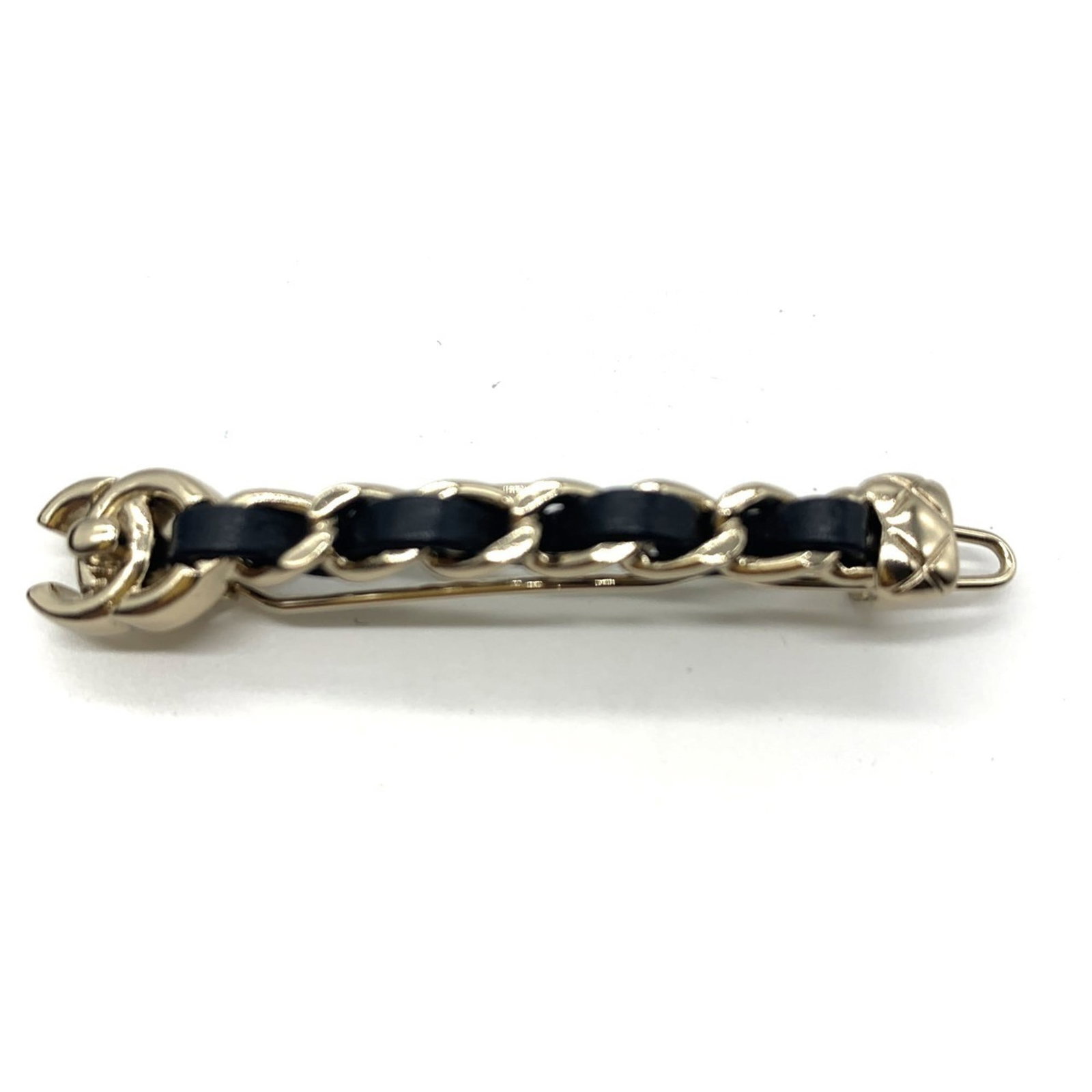 Chanel Barrette Leather Metal: Chanel Barrette Leather Metal The Chanel Barrette Leather Metal is a sleek and sophisticated accessory, boasting a striking black leather and metal design. Its compact size makes it a versatile additi