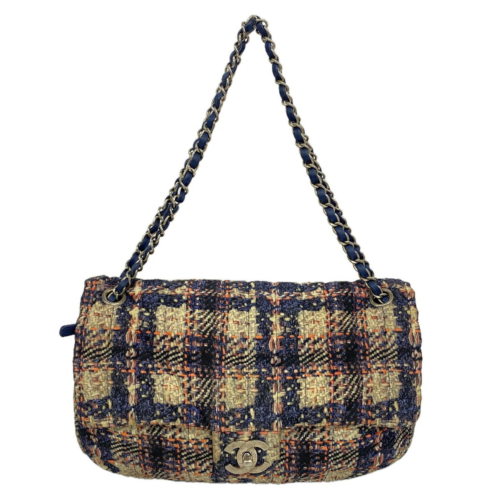 Nylon Chanel Bag Shoulder: Nylon Chanel Bag Shoulder Nylon Chanel Bag Shoulder is made of high-quality nylon material, featuring a classic shoulder bag design with a silver hardware finish. The bag is available in three colors: