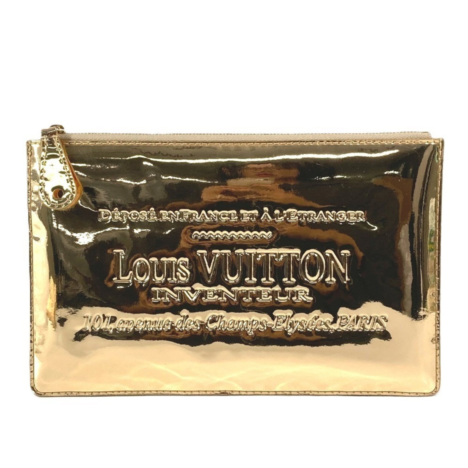Pochette Leather Louis Vuitton: Pochette Leather Louis Vuitton The Pochette Leather Louis Vuitton is a stylish and compact bag made from high-quality leather, measuring 15cm x 23.5cm. Its gold color adds a touch of sophistication,