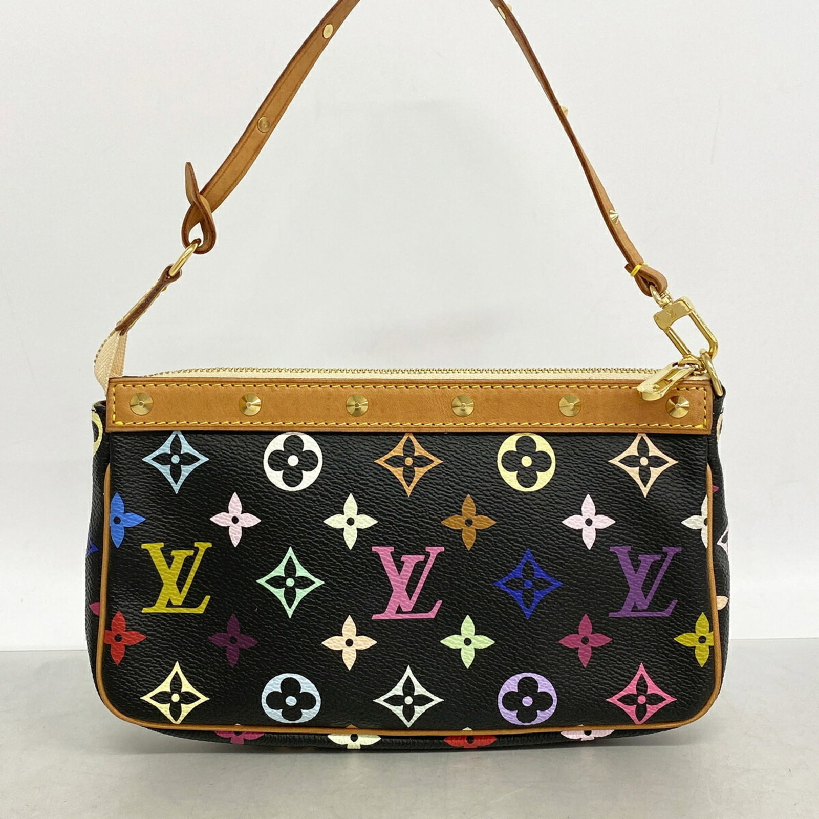 Louis Vuitton Pouch - 10