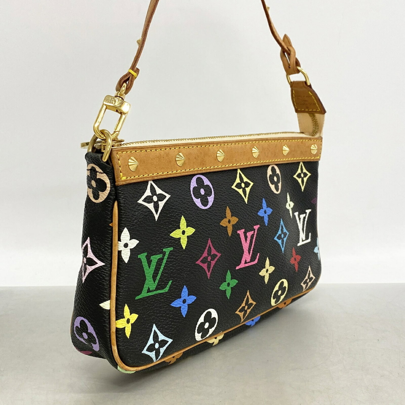 Louis Vuitton Pouch - 2