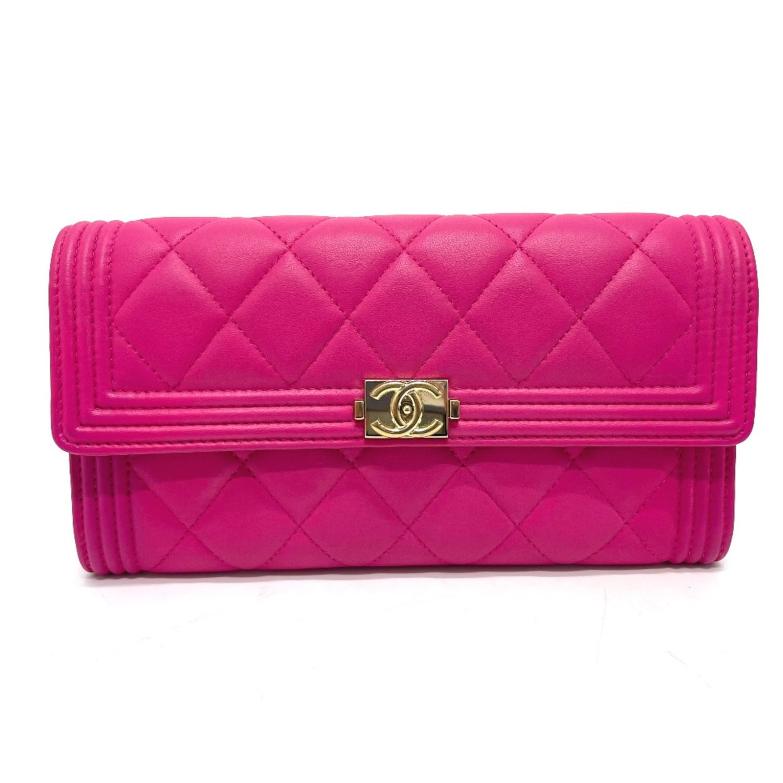Chanel Long Wallet (Bi-Fold) Leather: Chanel Long Wallet (Bi-Fold) Leather Pink leather bi-fold wallet from Chanel, measuring 19cm x 9.8cm x 3cm. This long wallet features a signature and is made from high-quality leather. The item's seri