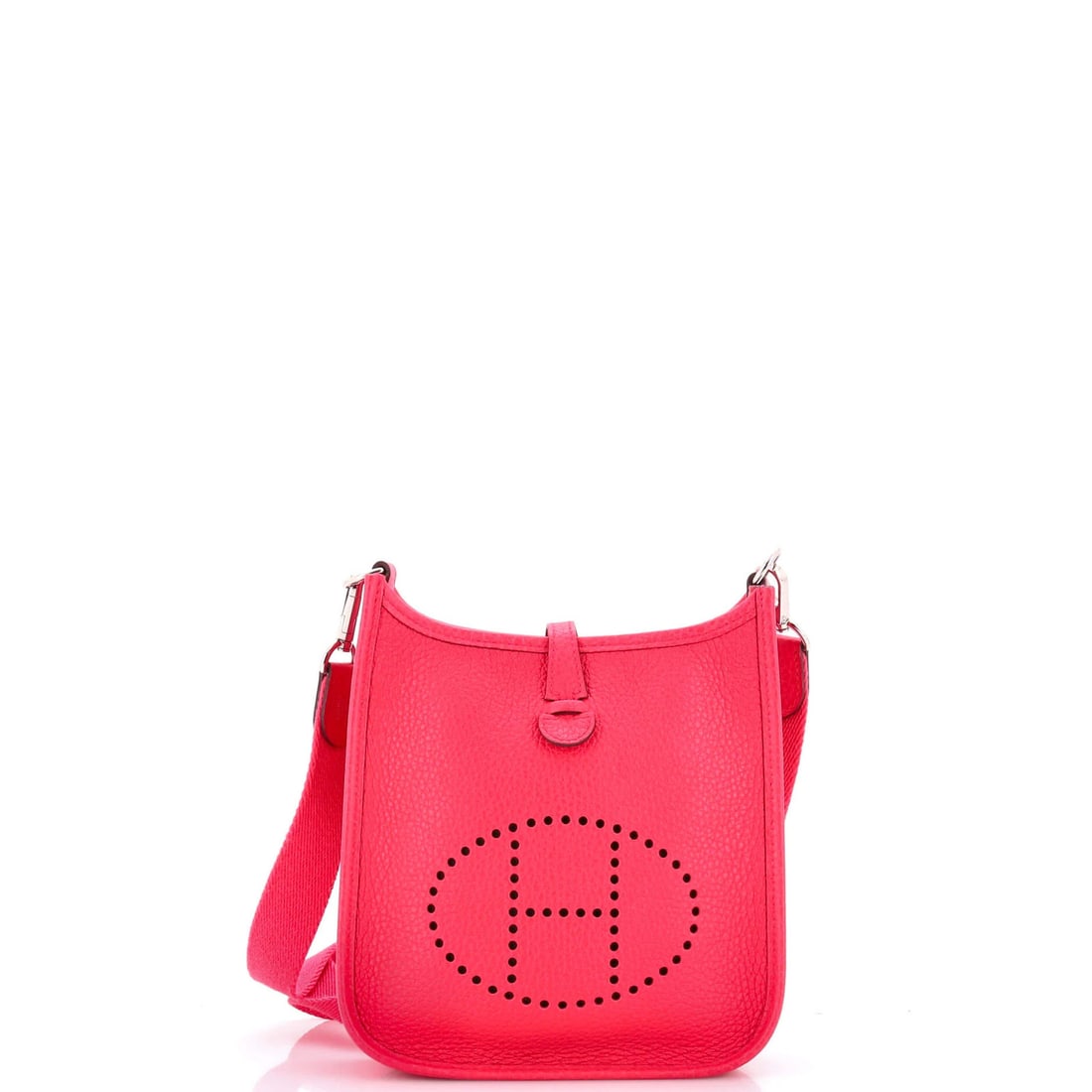 Evelyne Bag Gen III Clemence Hermes TPM: Evelyne Bag Gen III Clemence Hermes TPM Pink Evelyne Bag Gen III Clemence TPM from Hermes, featuring a classic cross body design with a 19.5-27.5" handle drop and 23" strap drop. Made from