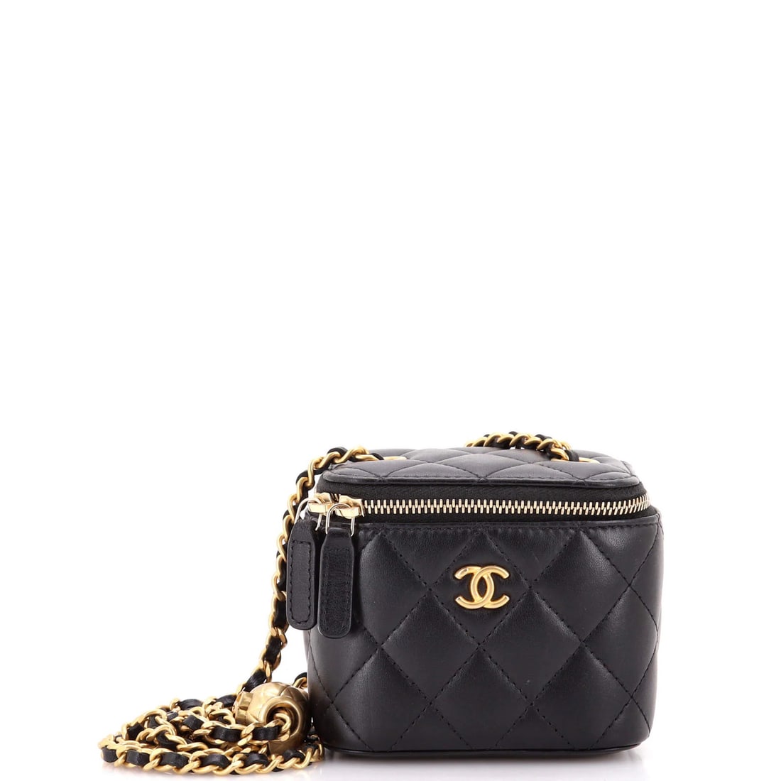 Chanel Pearl Crush Vanity Case with Chain Quilted Lambskin Mini: Chanel Pearl Crush Vanity Case with Chain Quilted Lambskin Mini The Pearl Crush Vanity Case with Chain Quilted Lambskin Mini from Chanel is a stylish and elegant accessory. This mini clutch features