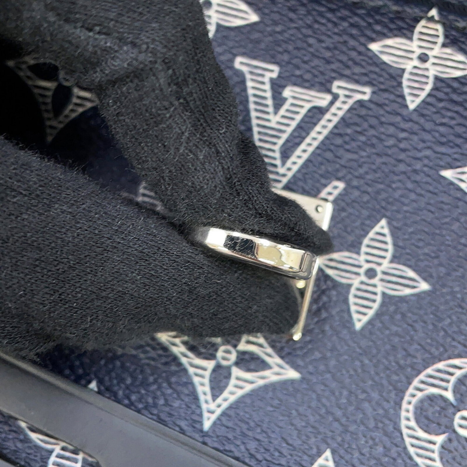 Louis Vuitton Monogram Handbag - 14