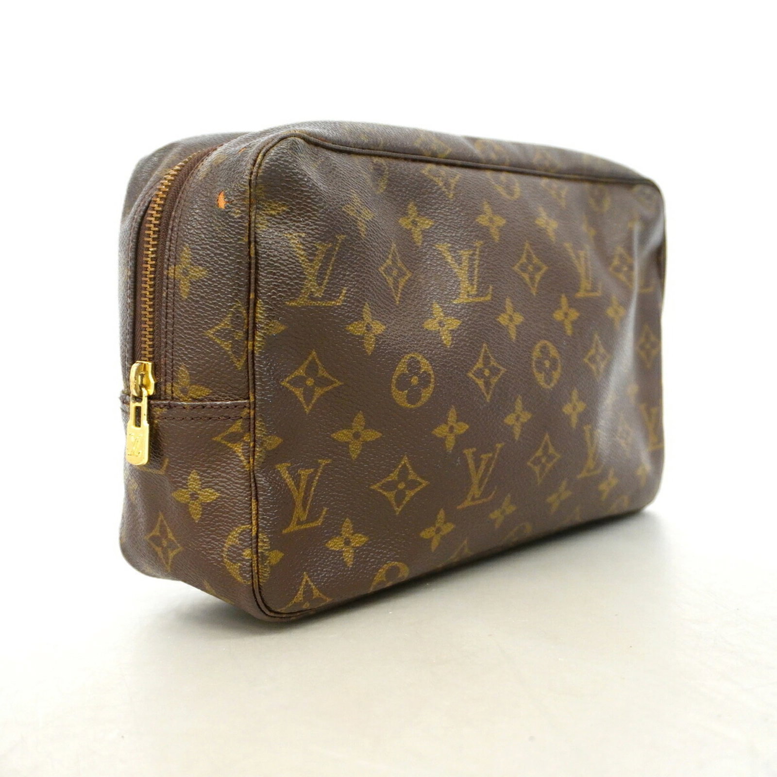 Louis Vuitton Pouch - 2