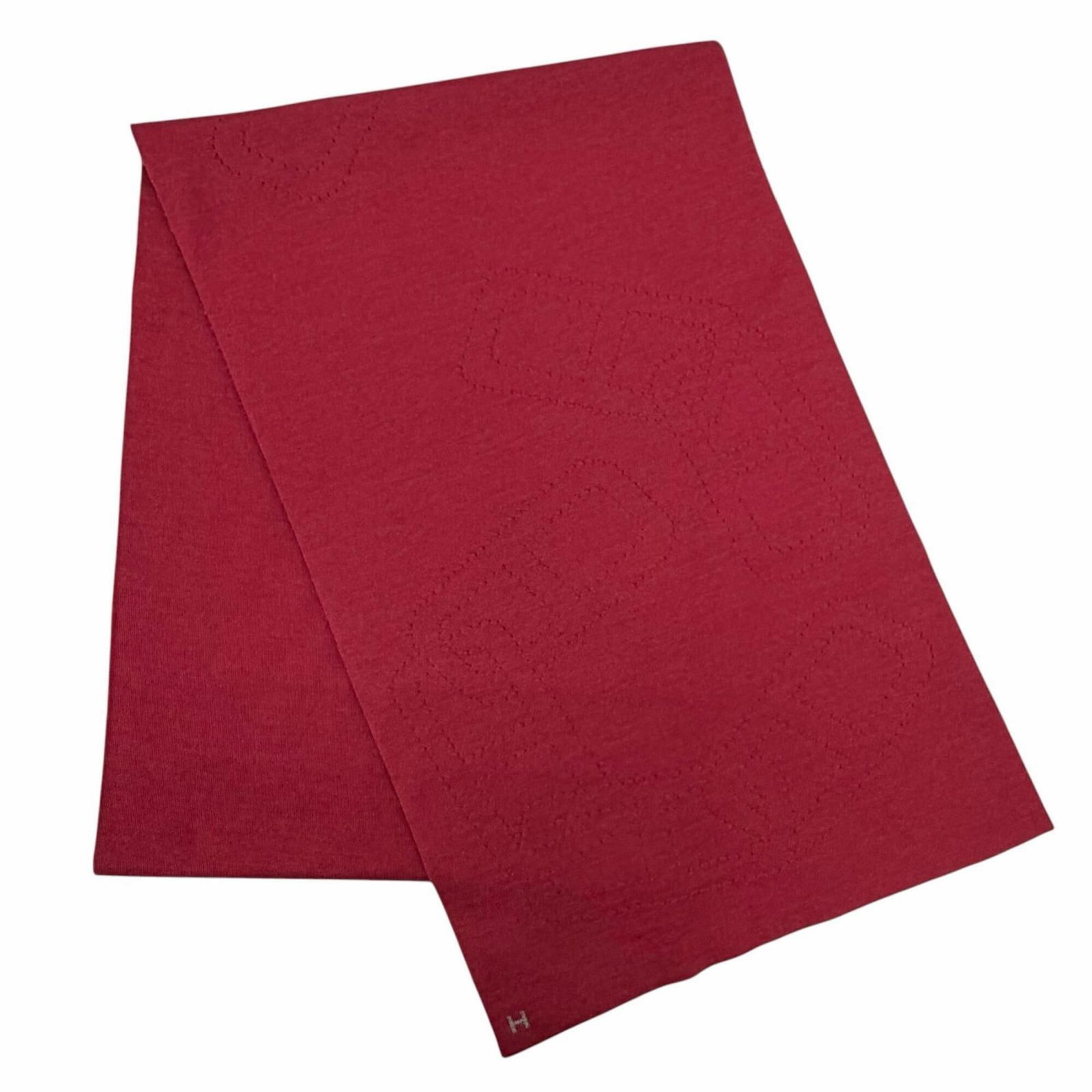 Hermes Allertour Cashmere Silk Chaine D'Ancre H Logo Reversible Scarf Bordeaux/ Grey With Box Made: Hermes Allertour Cashmere Silk Chaine D'Ancre H Logo Reversible Scarf Bordeaux/ Grey With Box Made Bordeaux and grey hues blend in this reversible cashmere silk scarf, adorned with the iconic Hermes A
