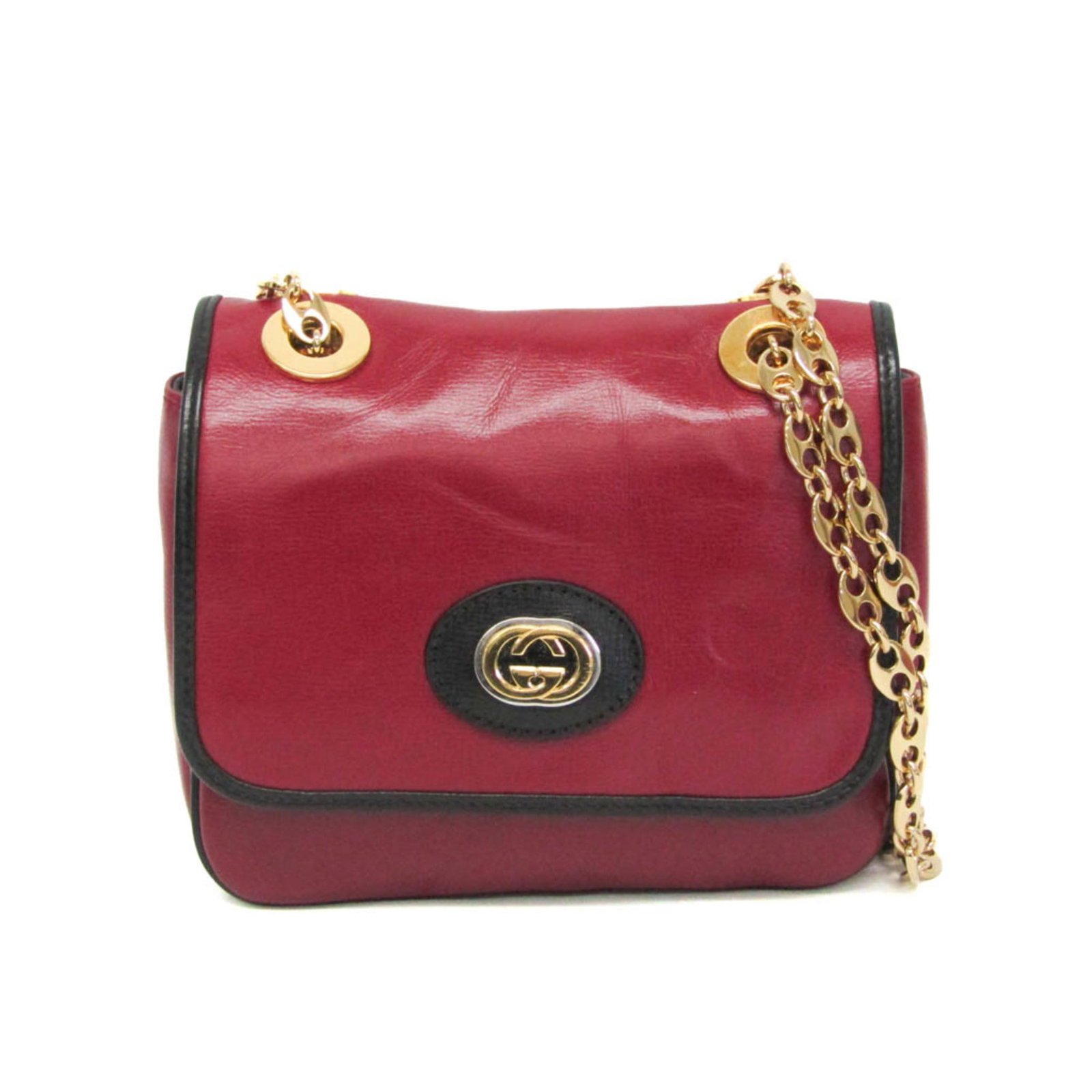 Shoulder Bag Leather: Shoulder Bag Leather The Gucci Interlocking G Chain Shoulder Bag is a sleek and sophisticated accessory, crafted from high-quality black leather and adorned with gold hardware. Measuring 14cm x 17.5cm